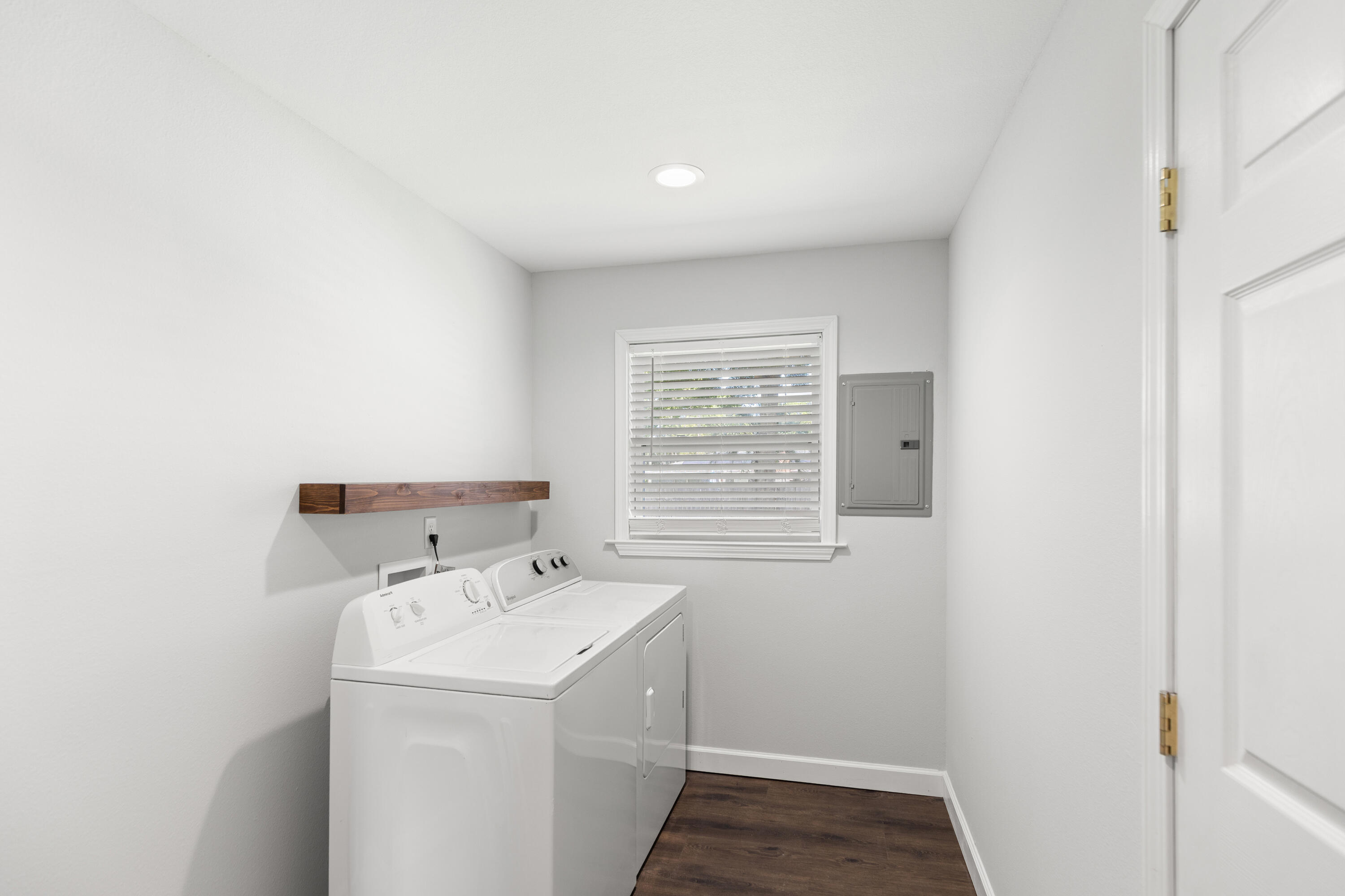 FIELD S/D 1ST ADDN - Residential Lease