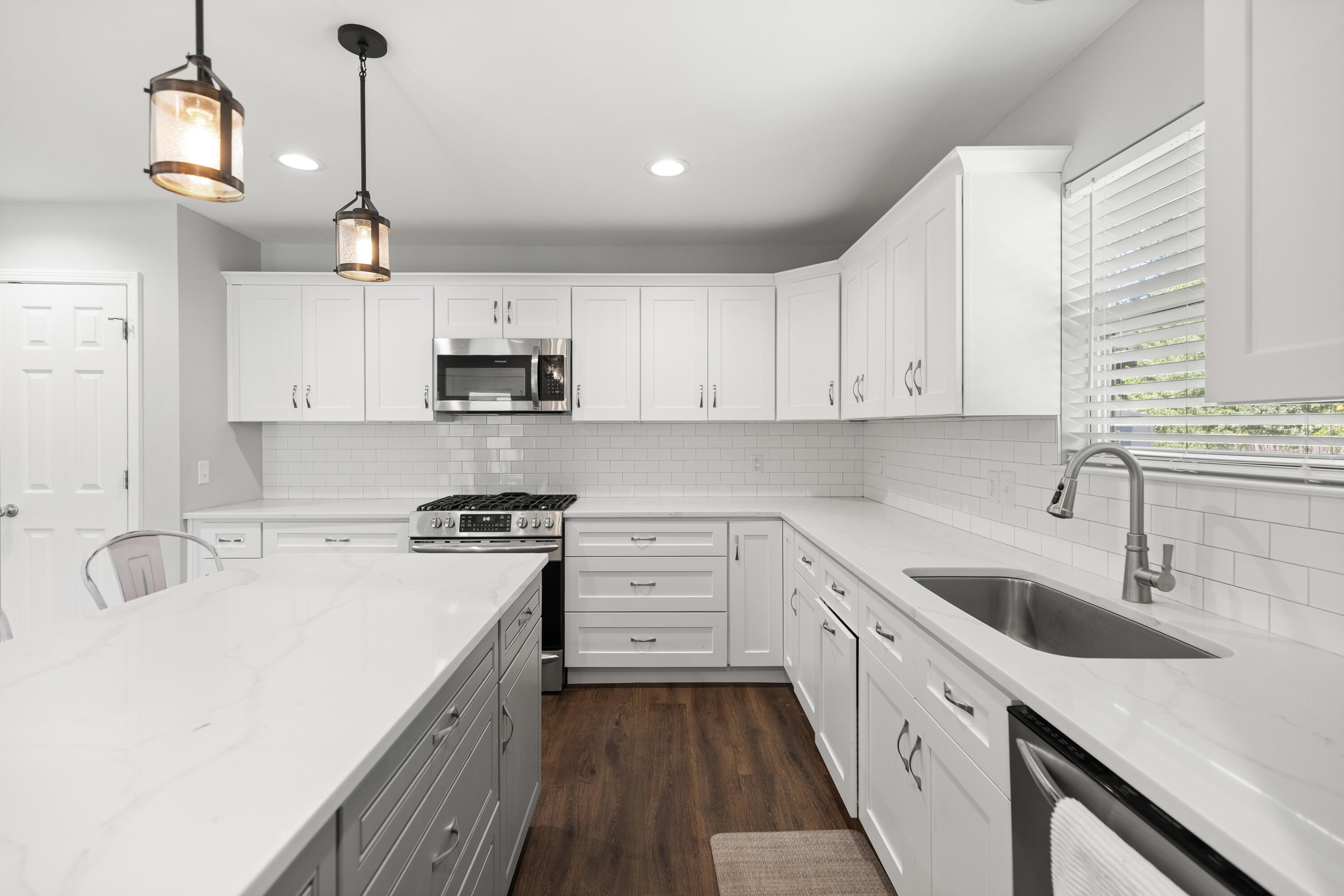 FIELD S/D 1ST ADDN - Residential Lease