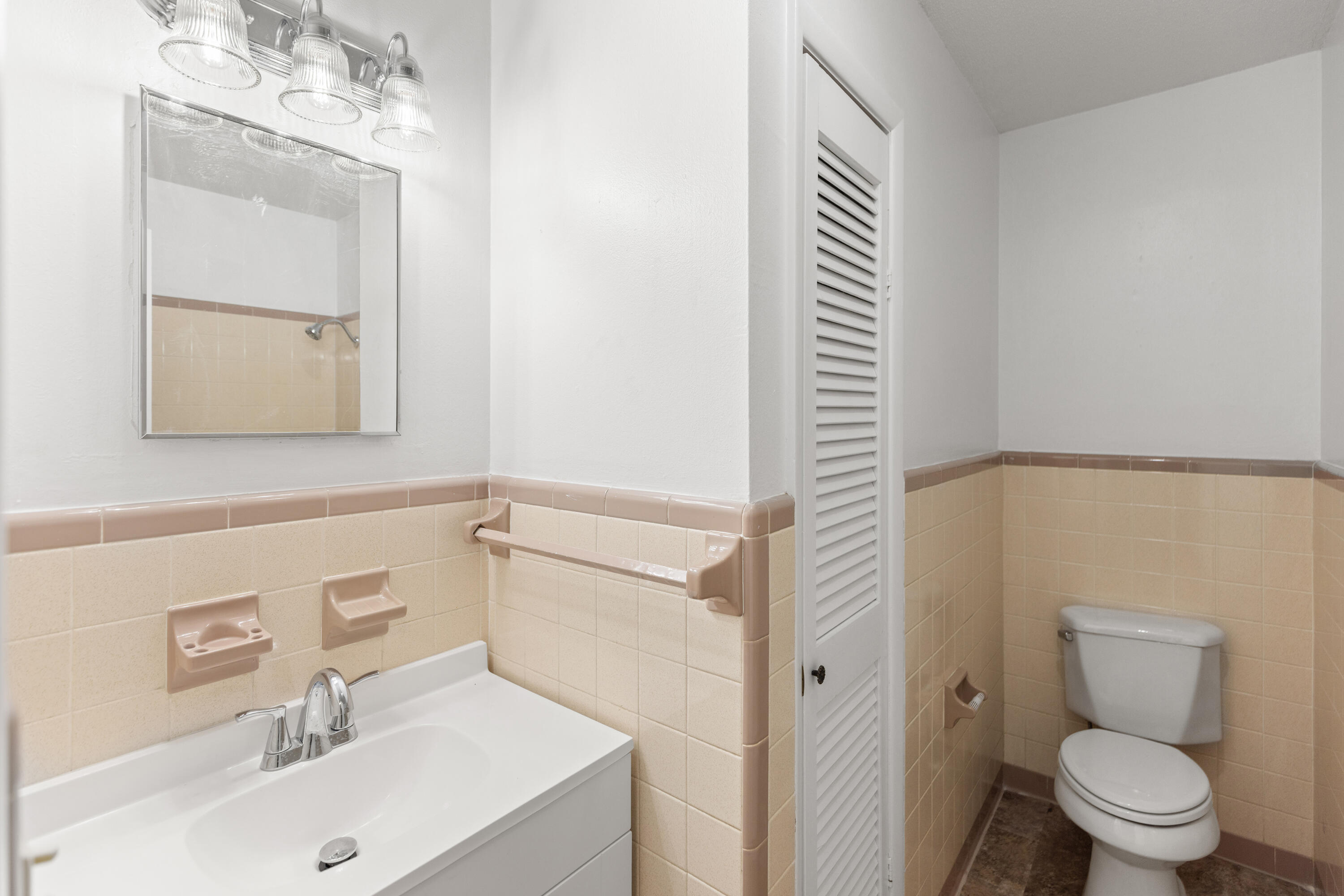 FIELD S/D 1ST ADDN - Residential Lease
