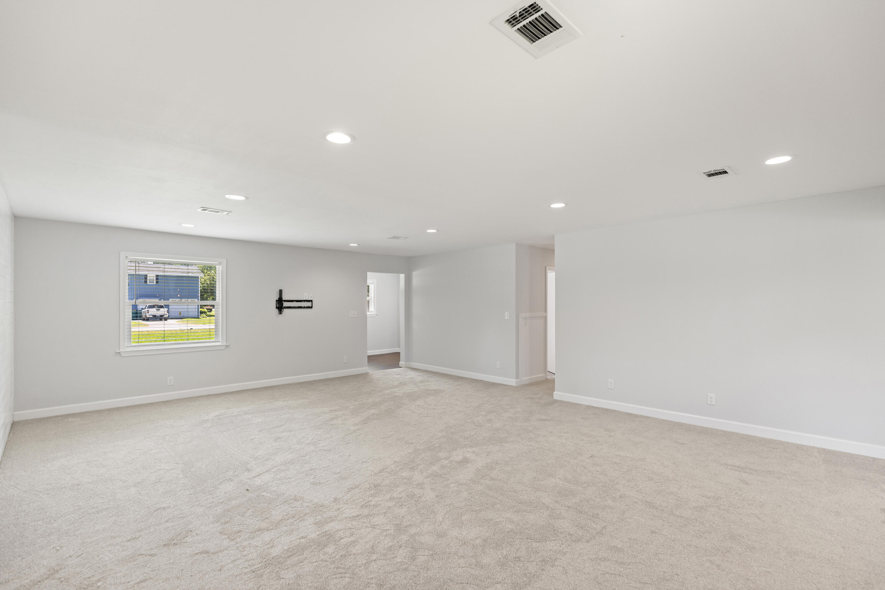 FIELD S/D 1ST ADDN - Residential Lease