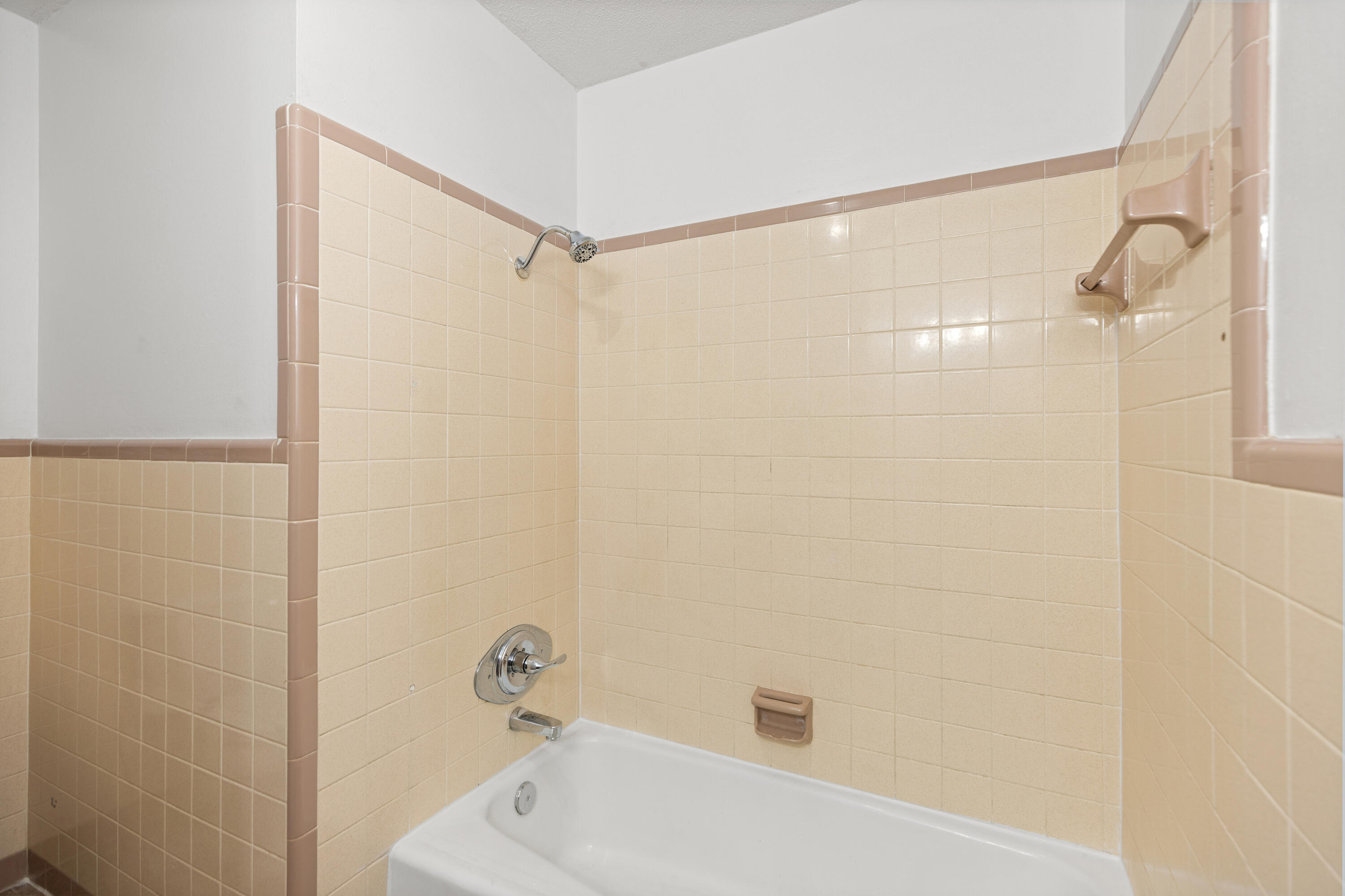 FIELD S/D 1ST ADDN - Residential Lease