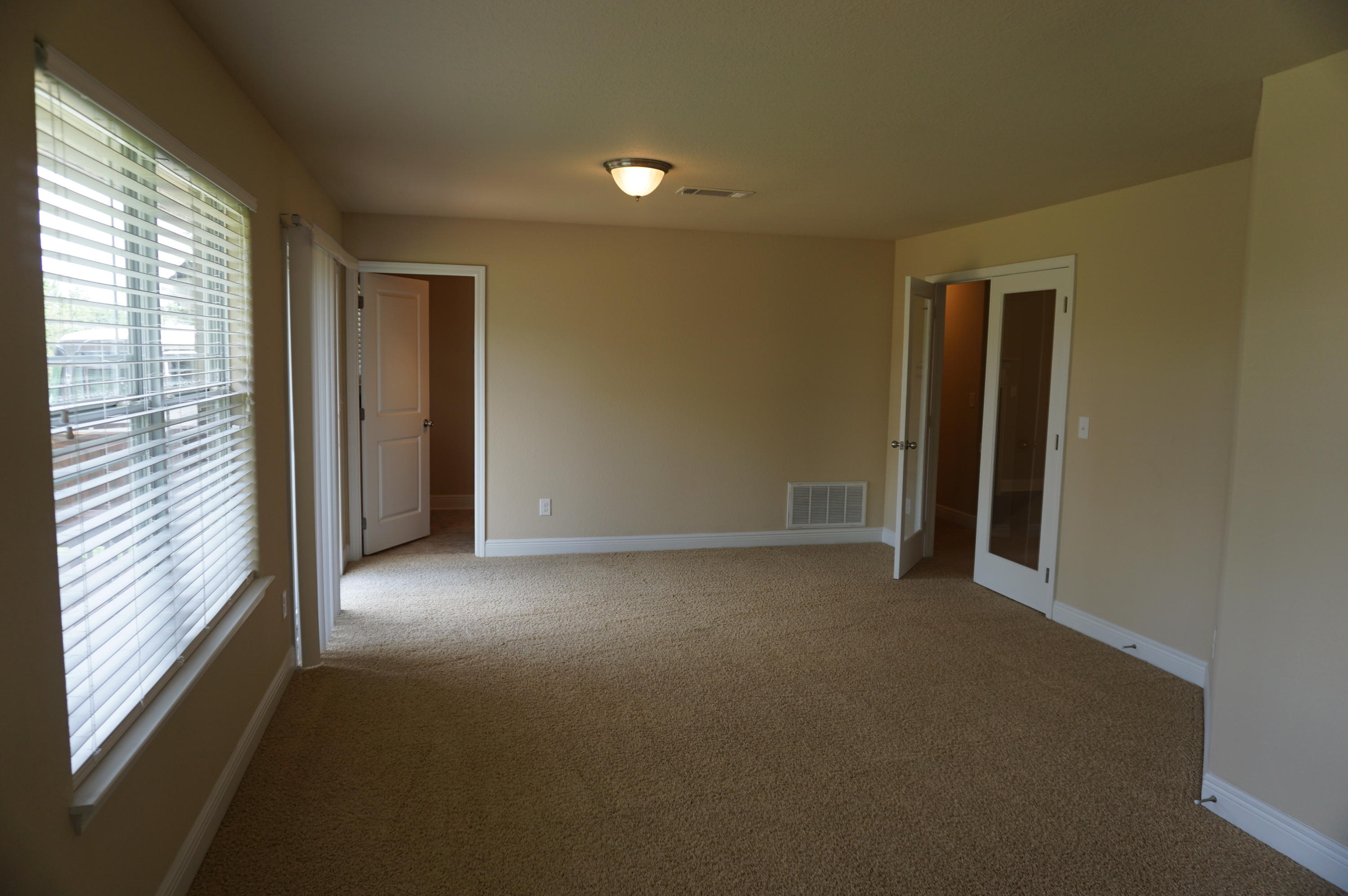 SILVERWOOD - Residential Lease