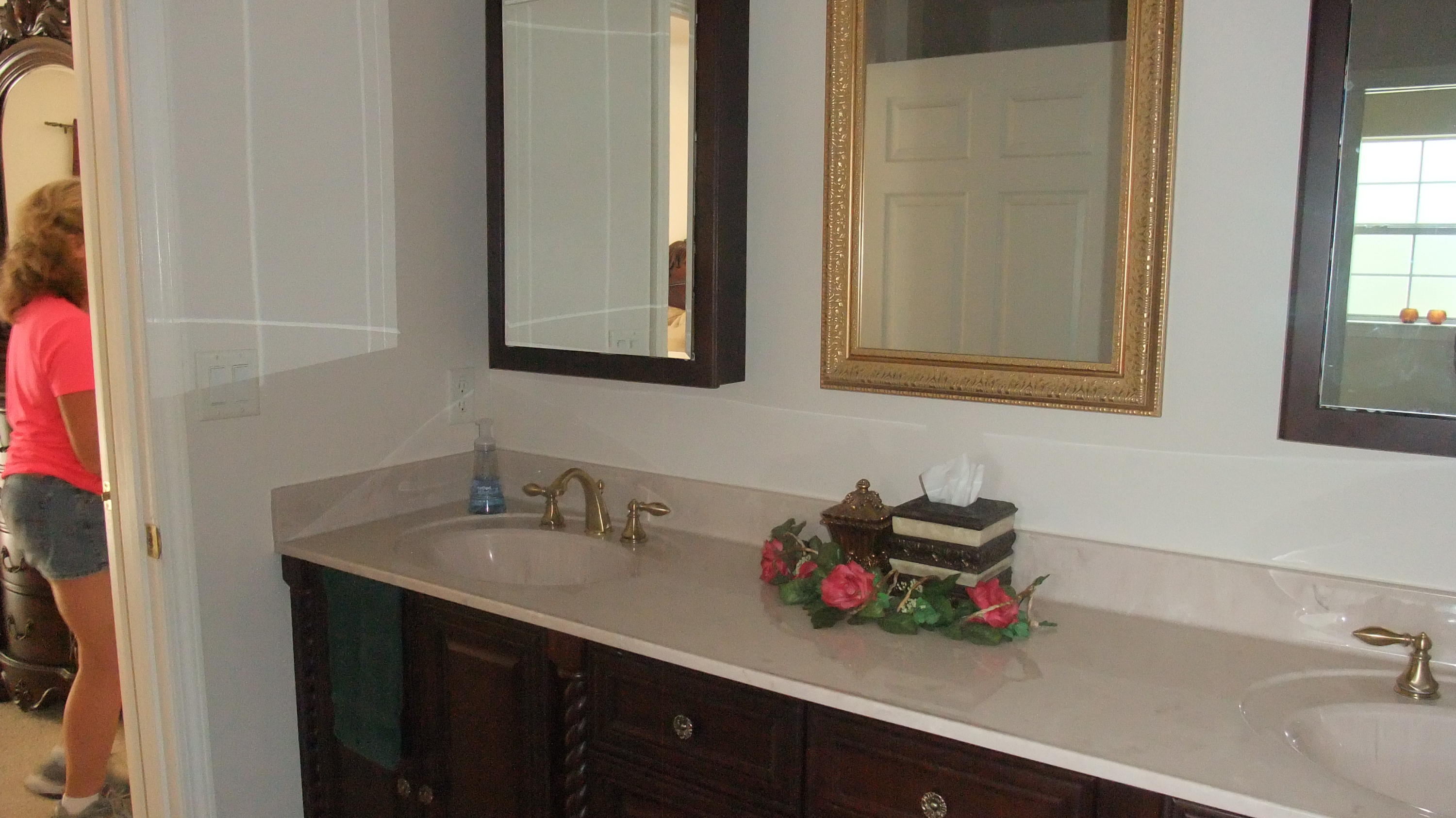 COUNTRY CLUB ESTATES - Residential