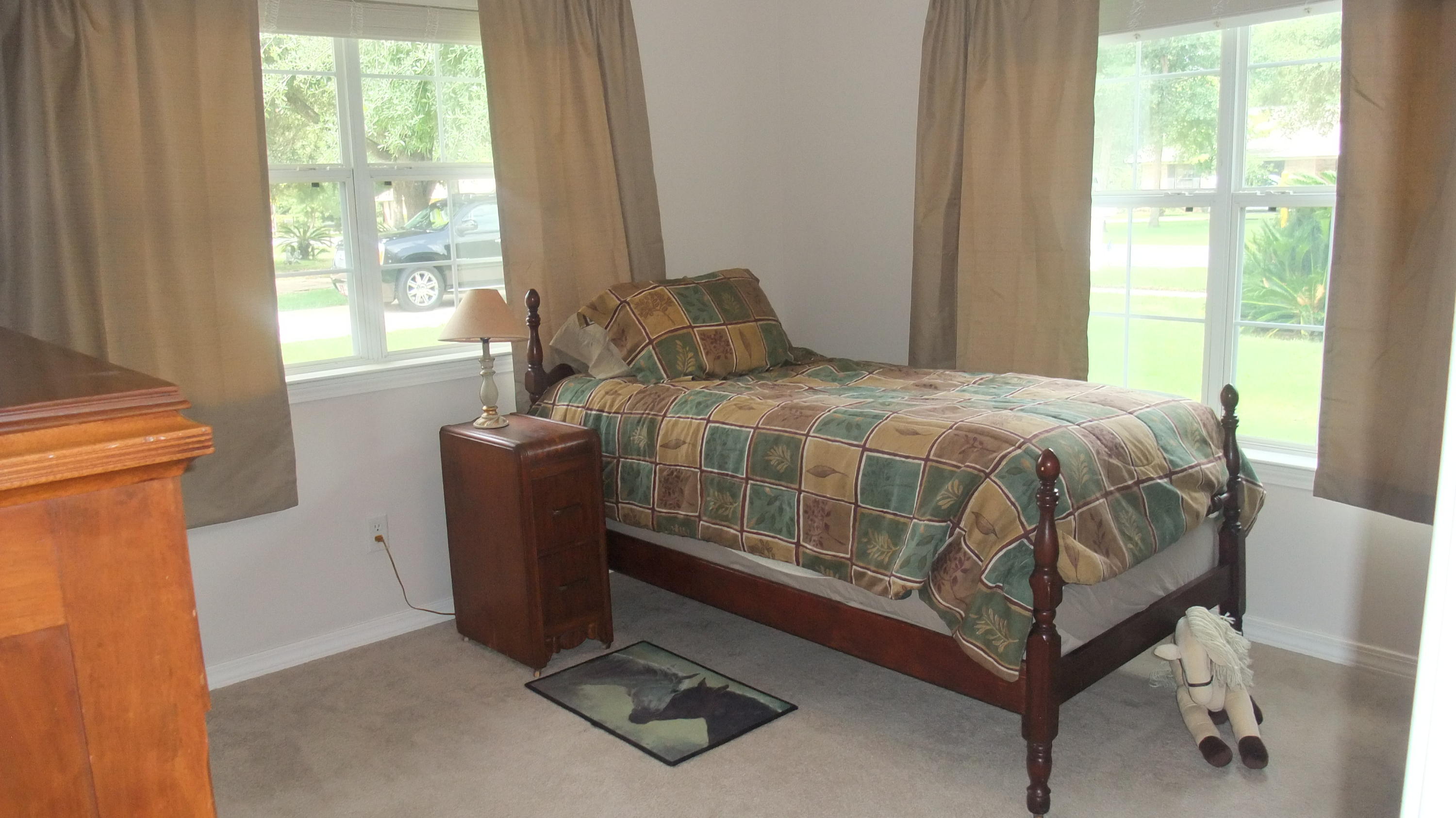 COUNTRY CLUB ESTATES - Residential