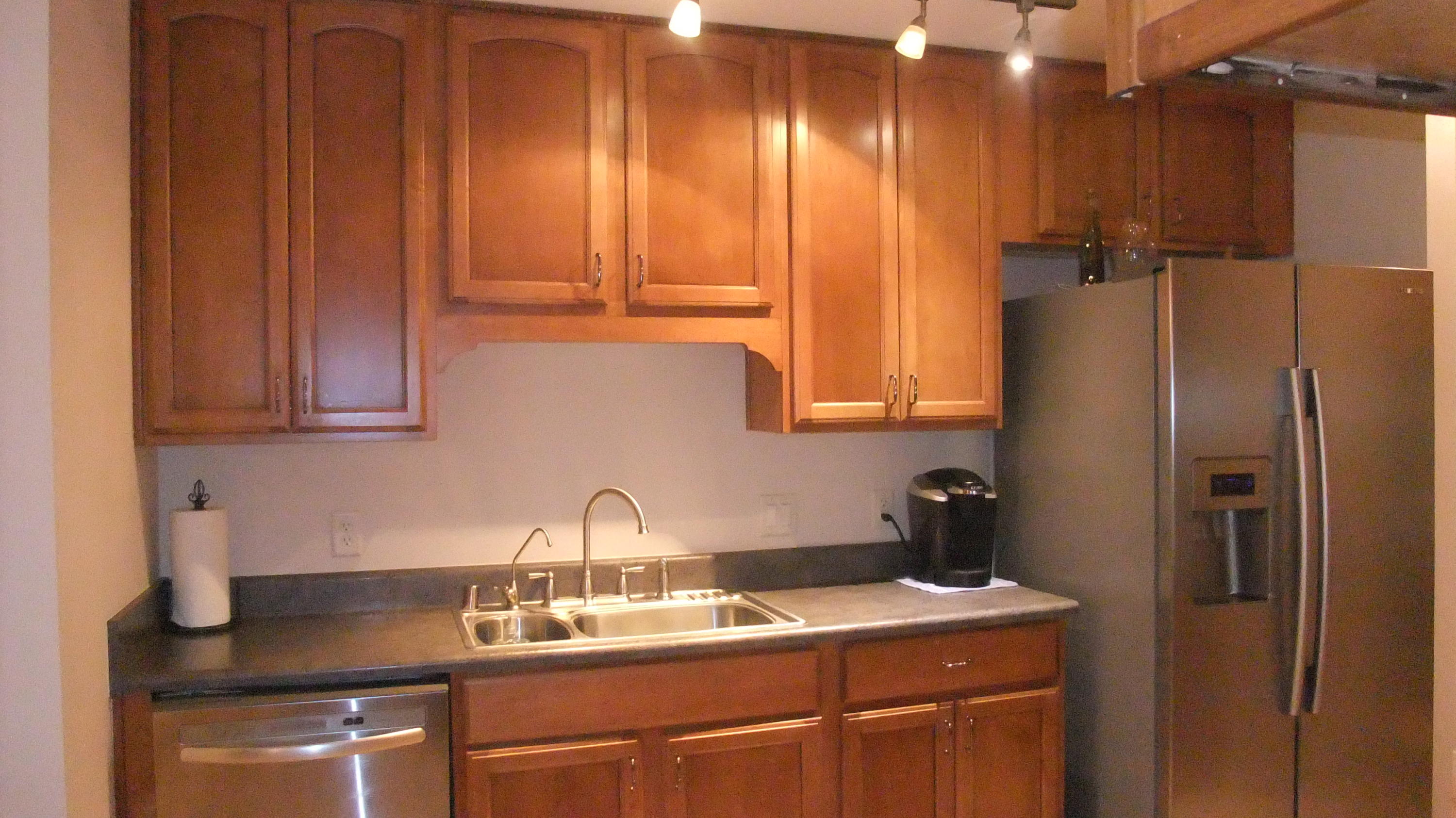 COUNTRY CLUB ESTATES - Residential