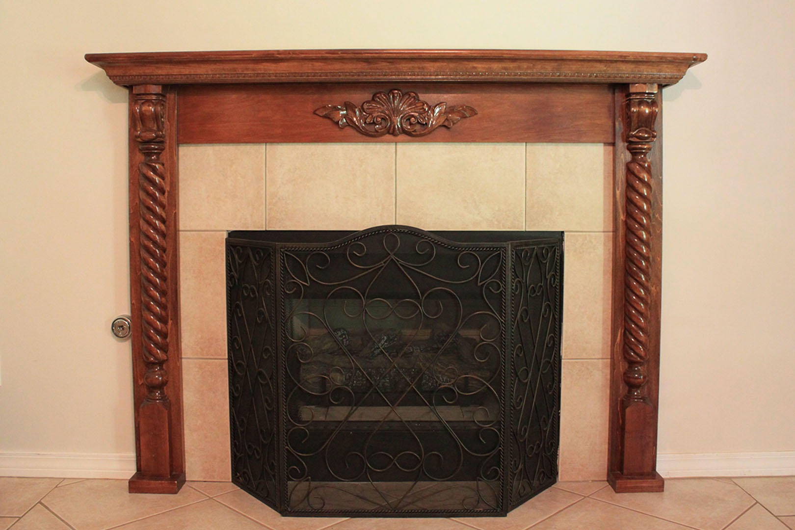 COUNTRY CLUB ESTATES - Residential