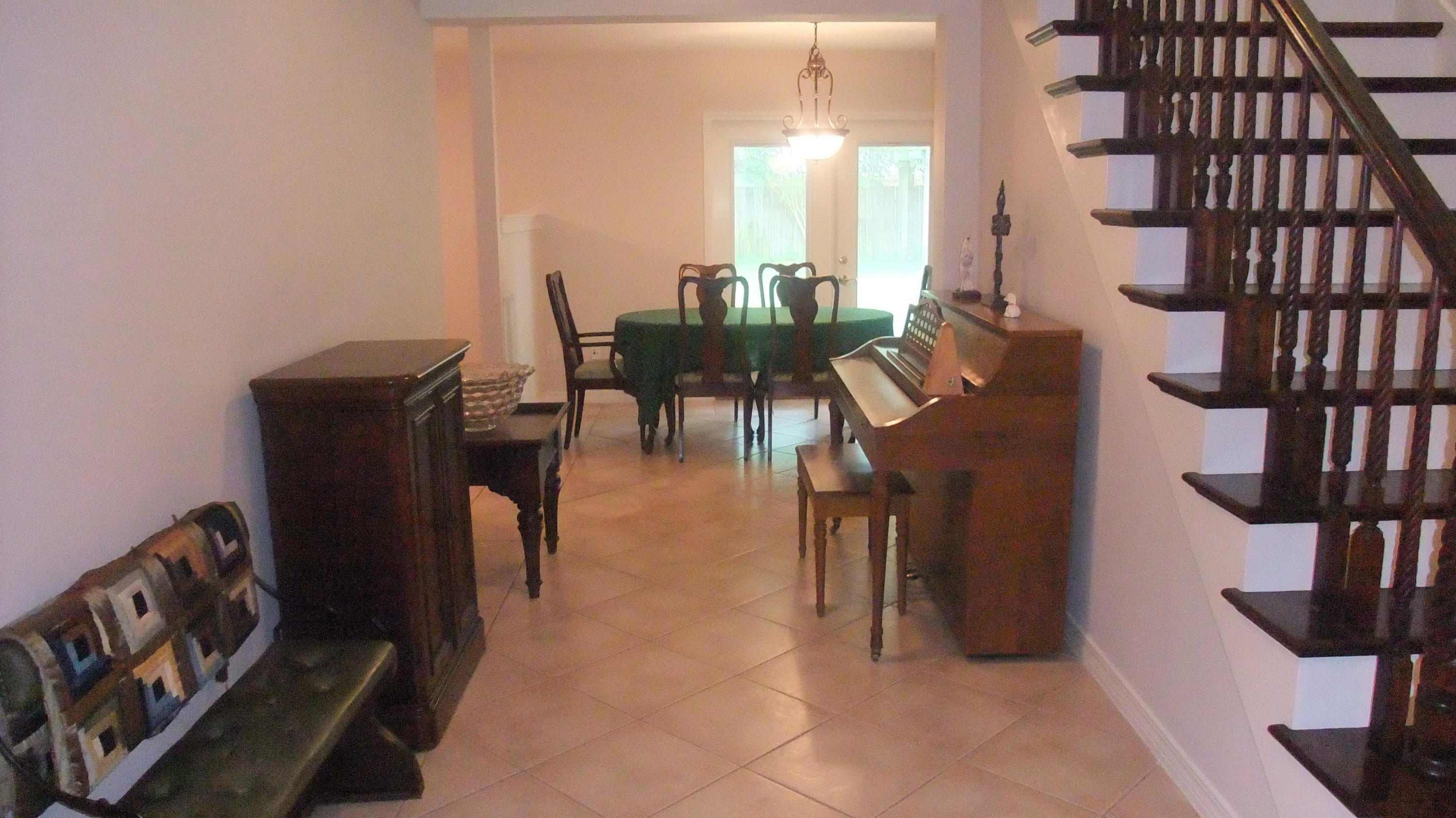 COUNTRY CLUB ESTATES - Residential