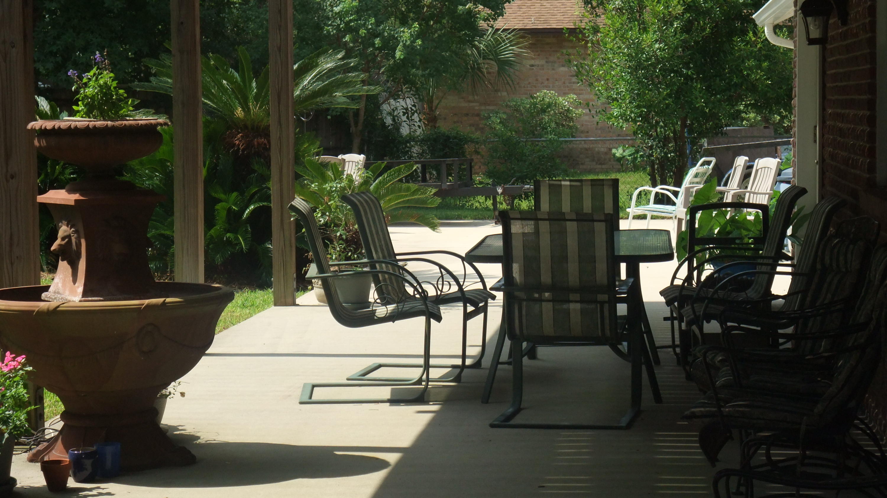 COUNTRY CLUB ESTATES - Residential