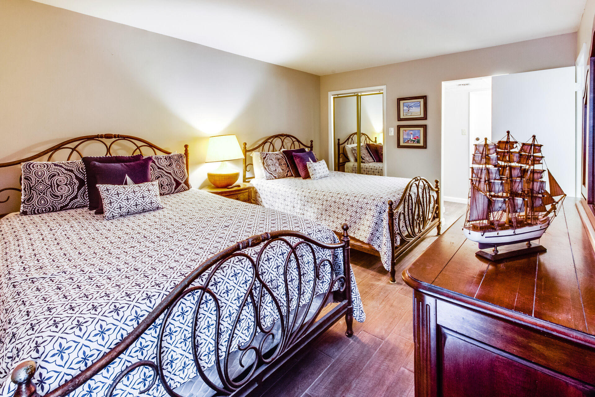 LEEWARD/WINDWARD CONDO - Residential