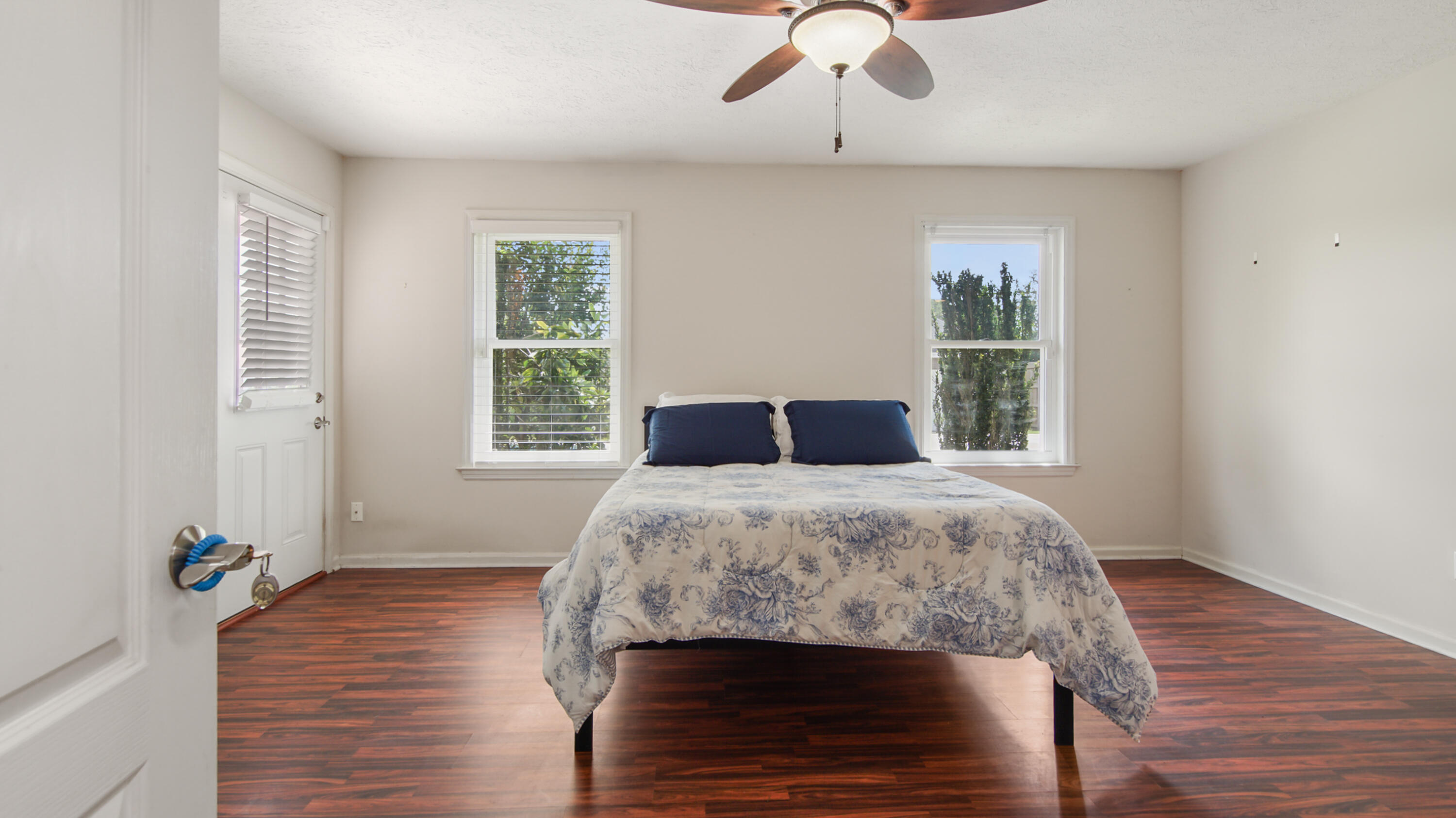 COLONY CLUB HARBOUR PH 3 - Residential
