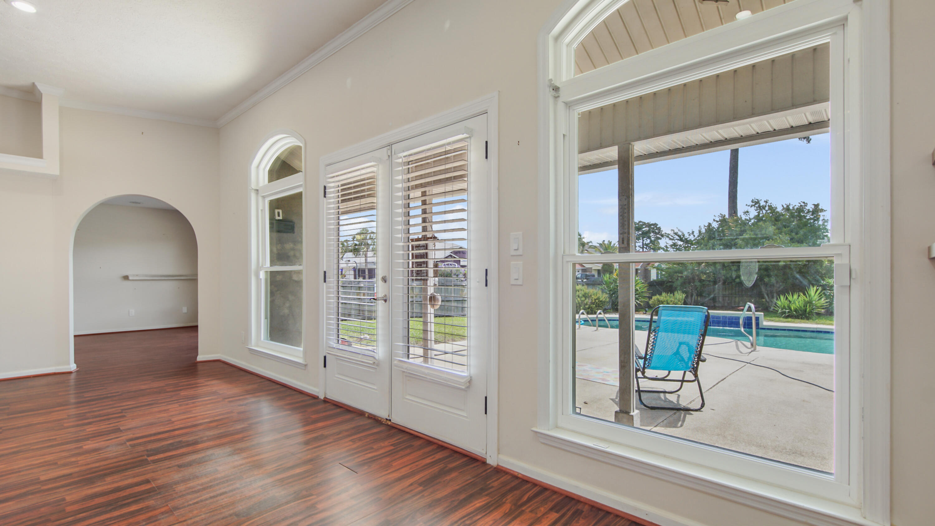 COLONY CLUB HARBOUR PH 3 - Residential