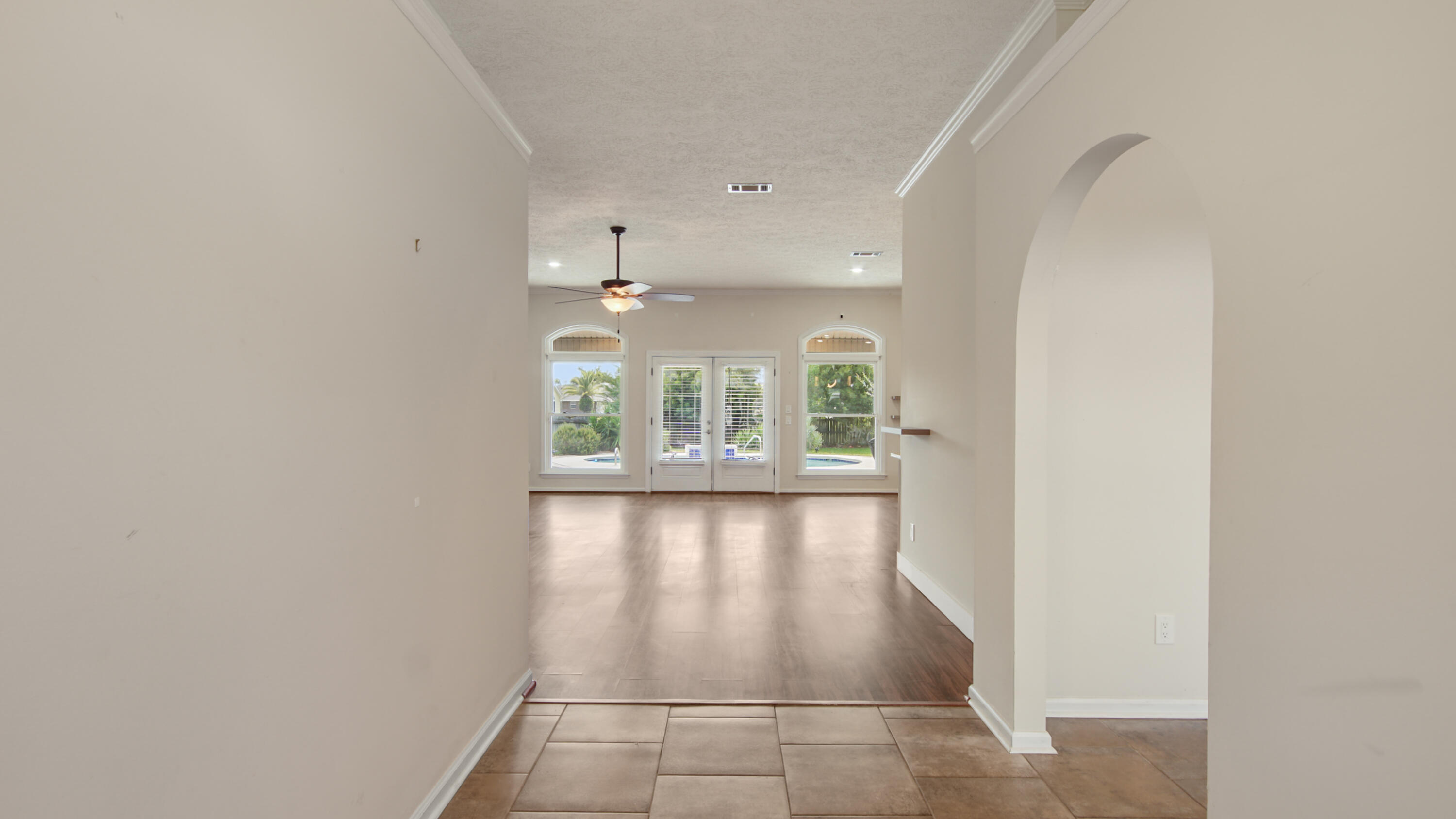 COLONY CLUB HARBOUR PH 3 - Residential