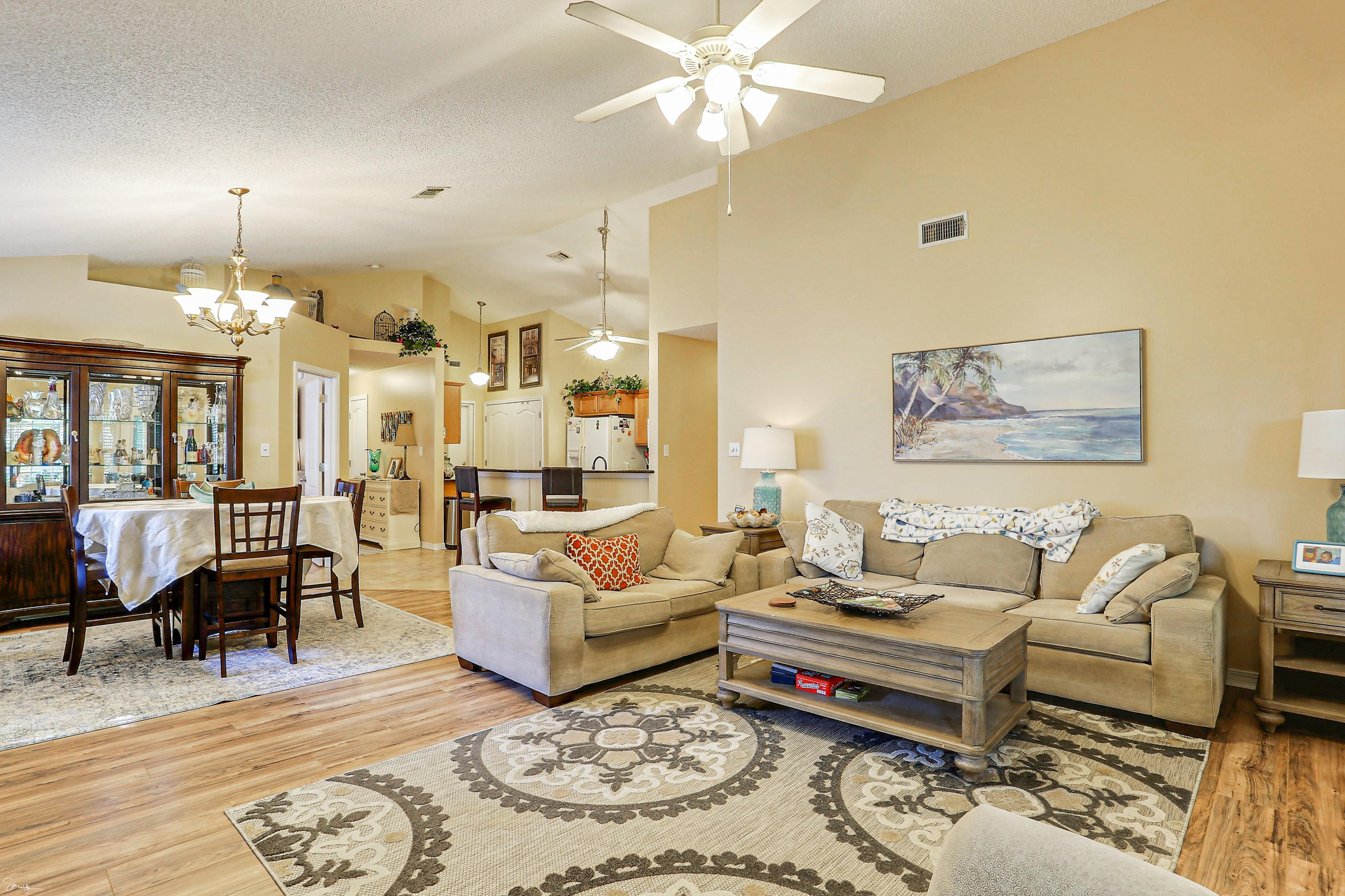 EMERALD LAKES PH 3 - Residential