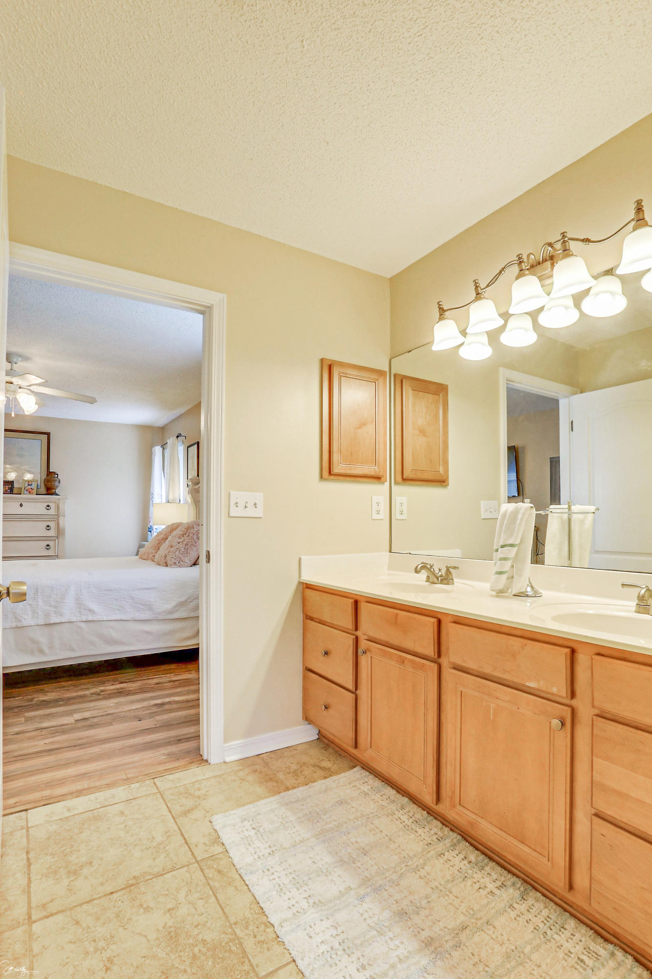 EMERALD LAKES PH 3 - Residential