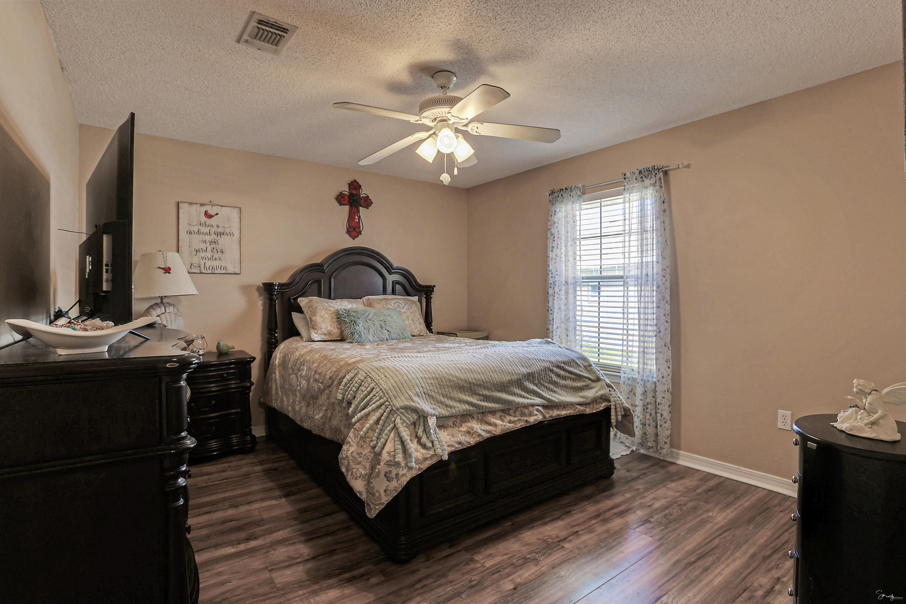 EMERALD LAKES PH 3 - Residential