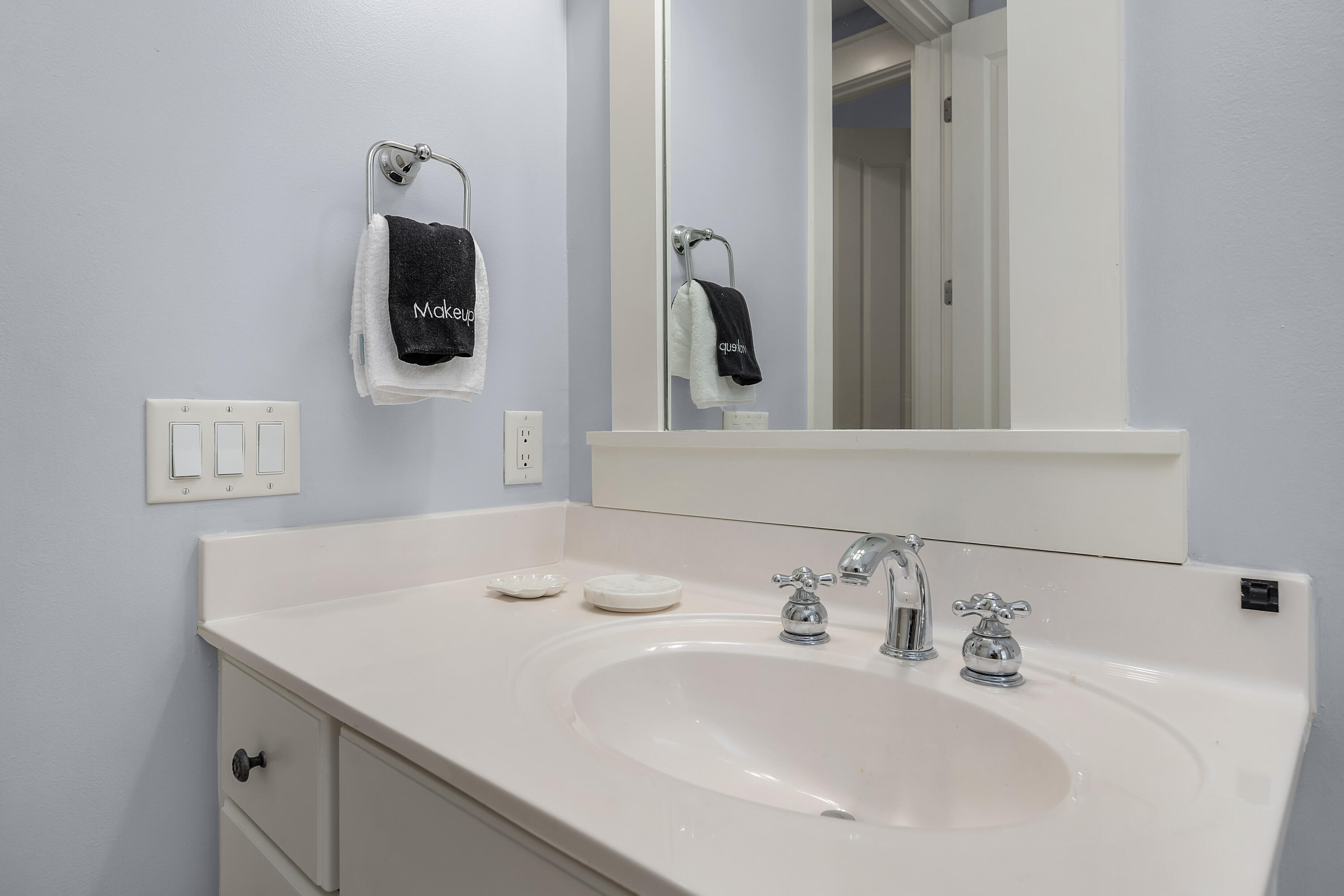 LAUREL GROVE - Residential