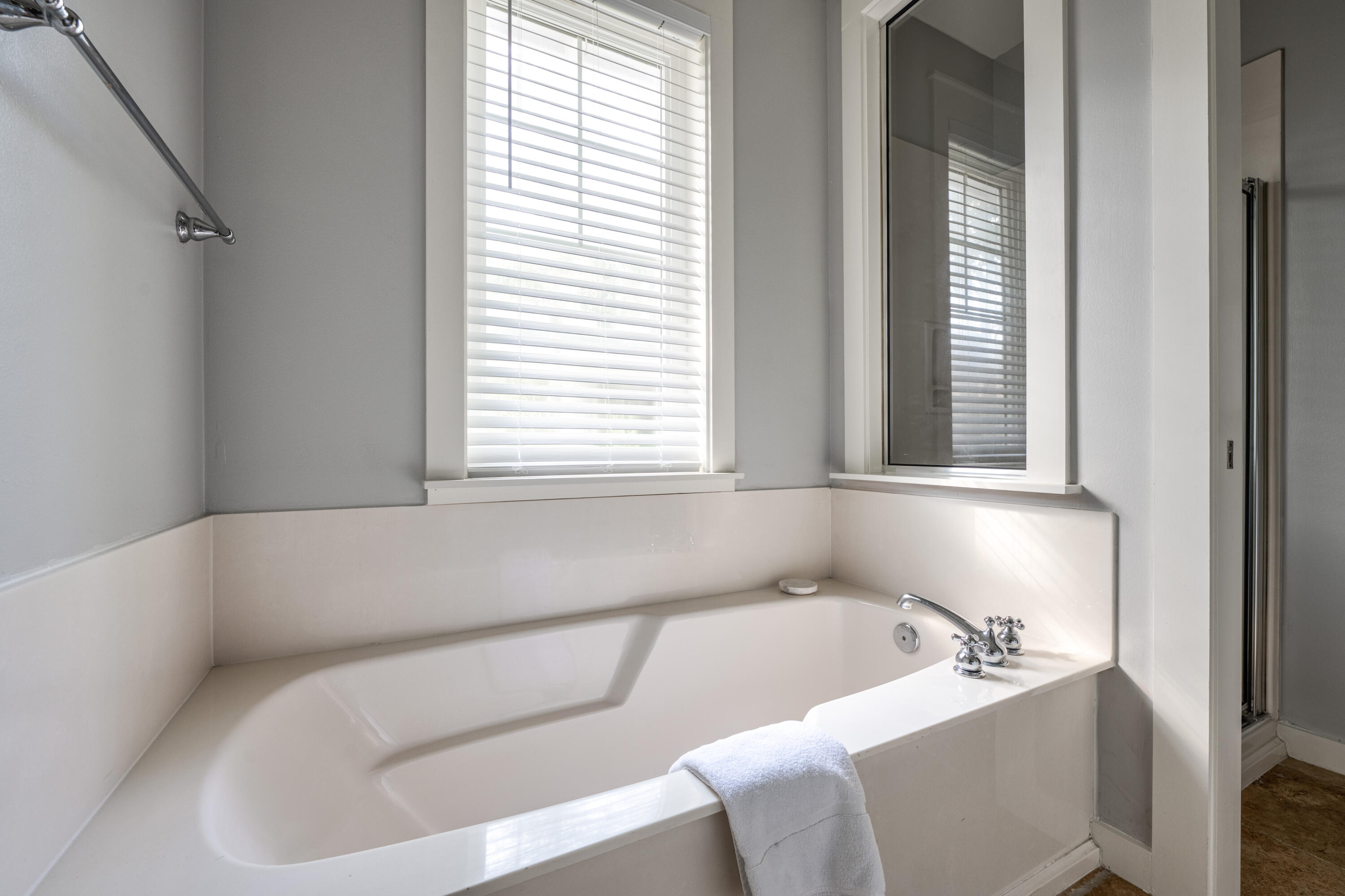 LAUREL GROVE - Residential