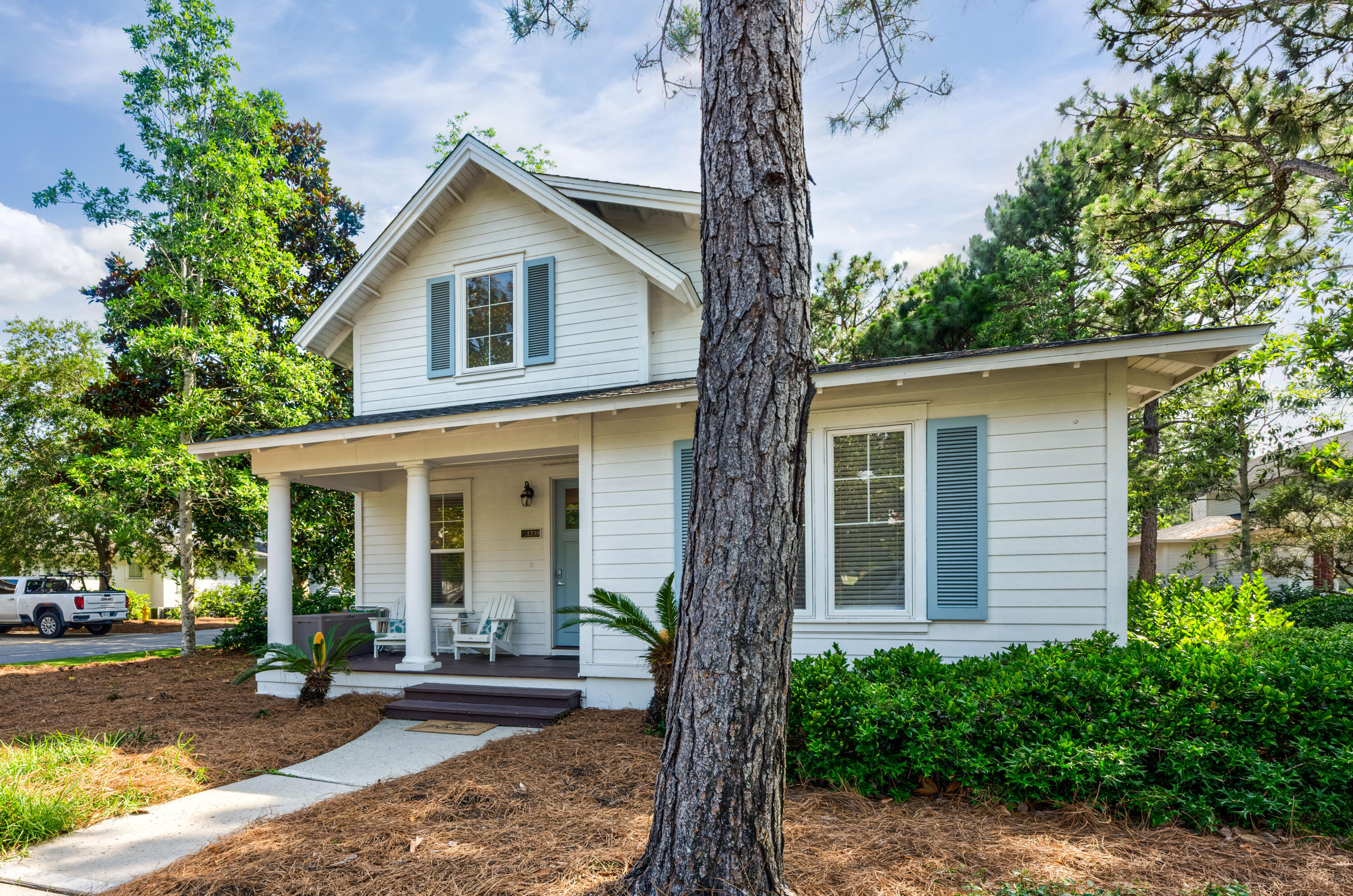 LAUREL GROVE - Residential