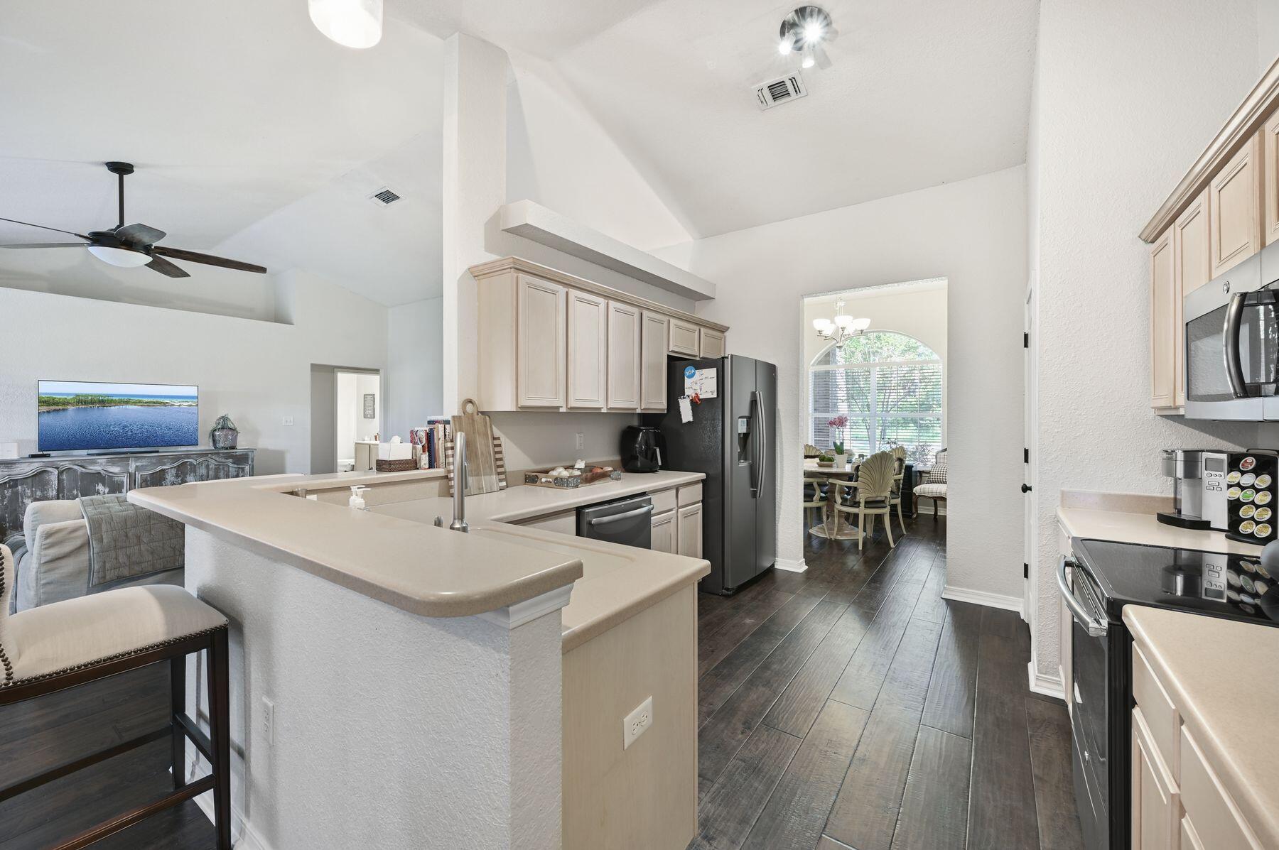 DRIFTWOOD ESTATES - Residential