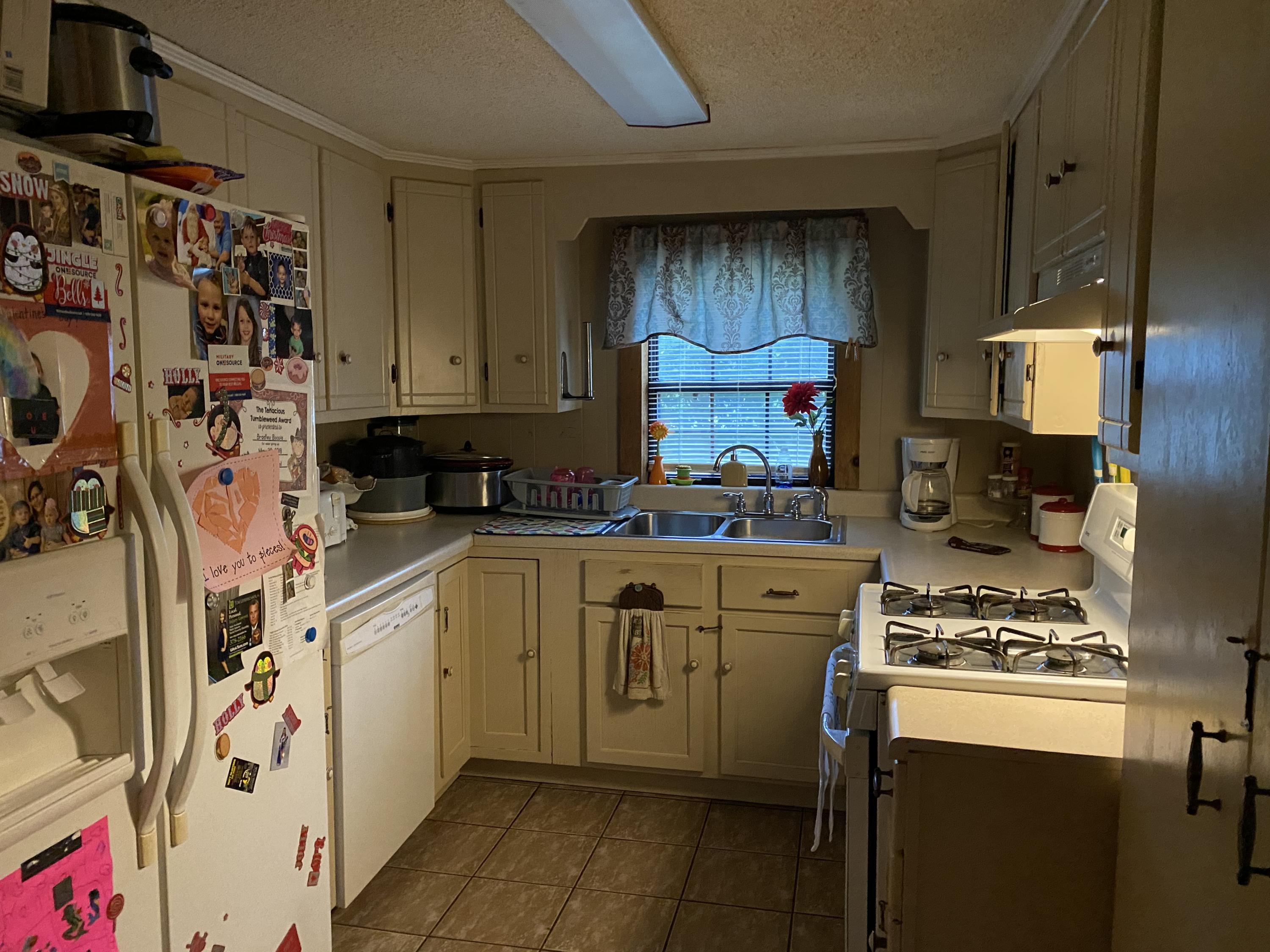 NO RECORDED SUBDIVISION - Residential