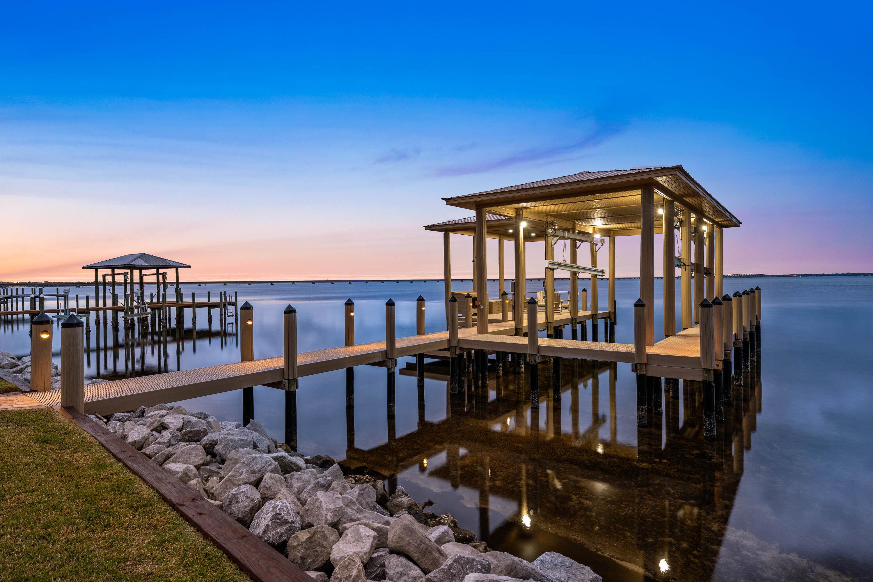 REGATTA BAY - Residential