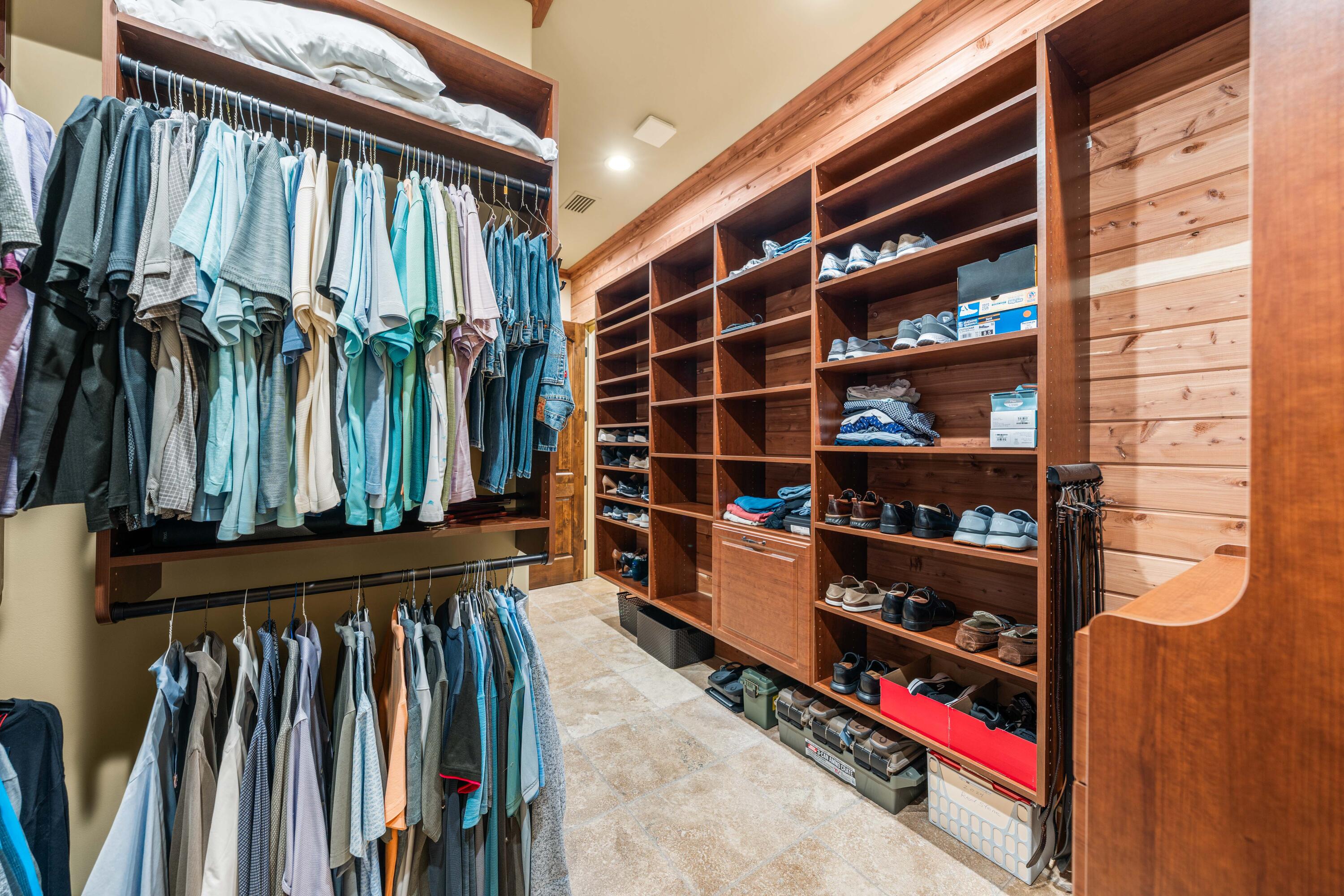 REGATTA BAY - Residential