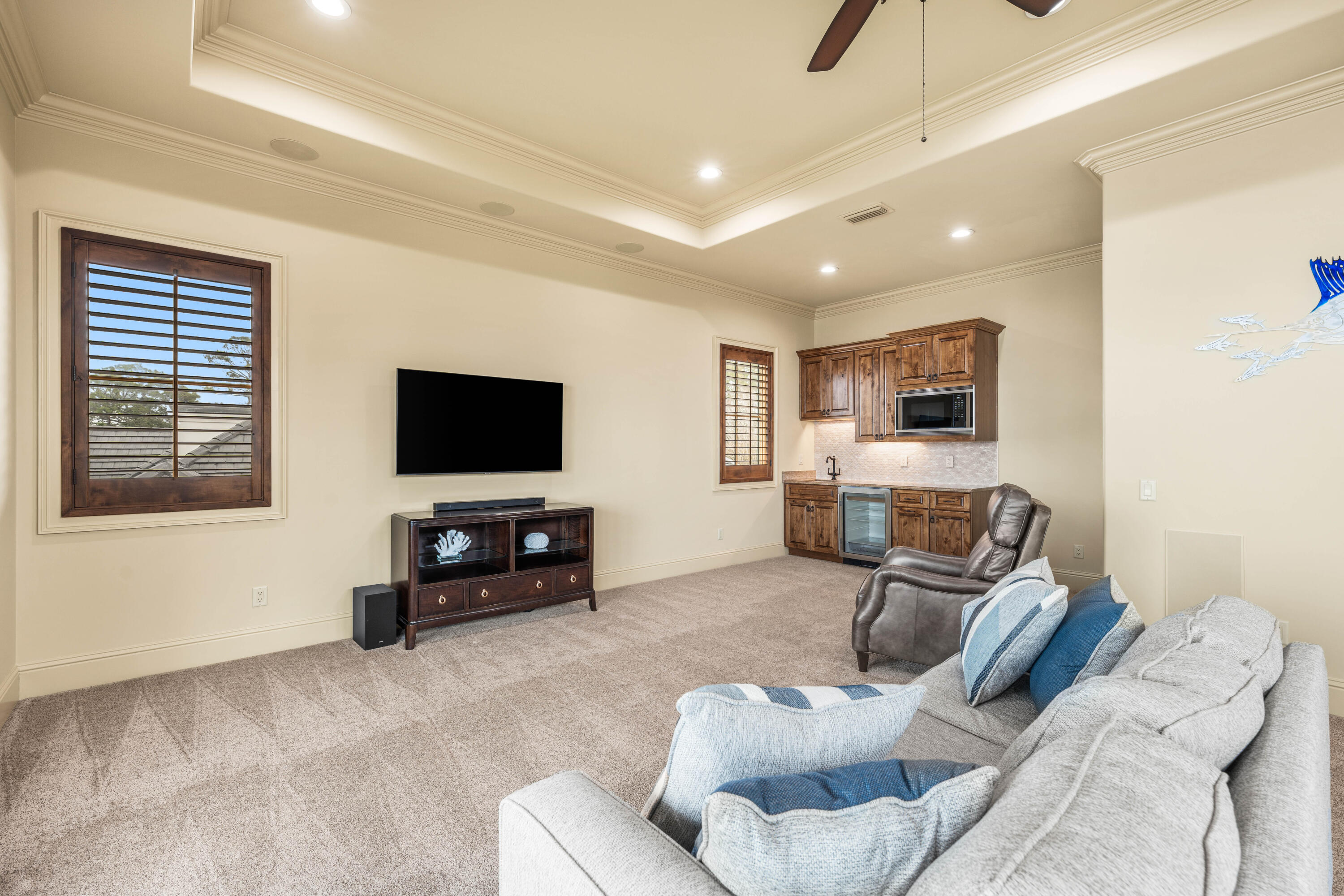 REGATTA BAY - Residential