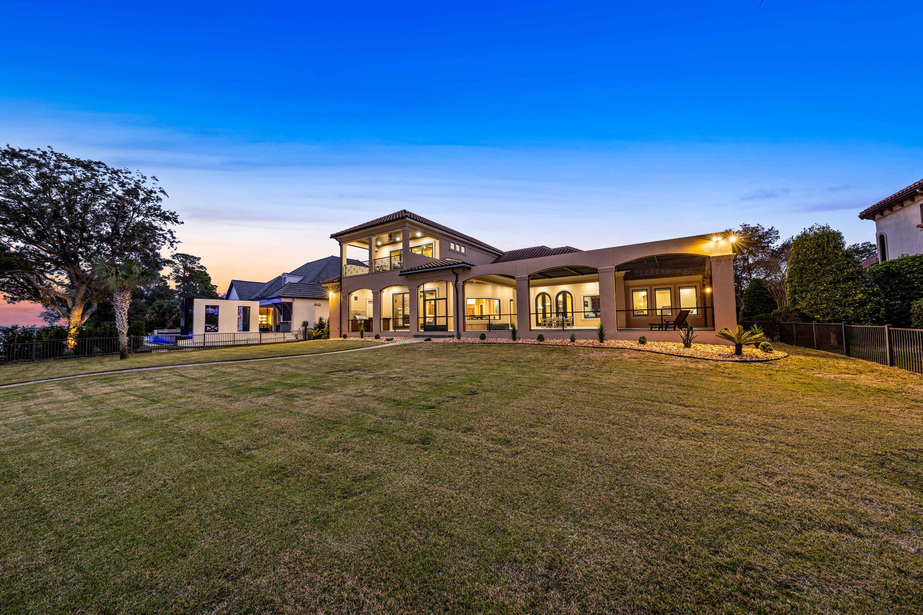 REGATTA BAY - Residential