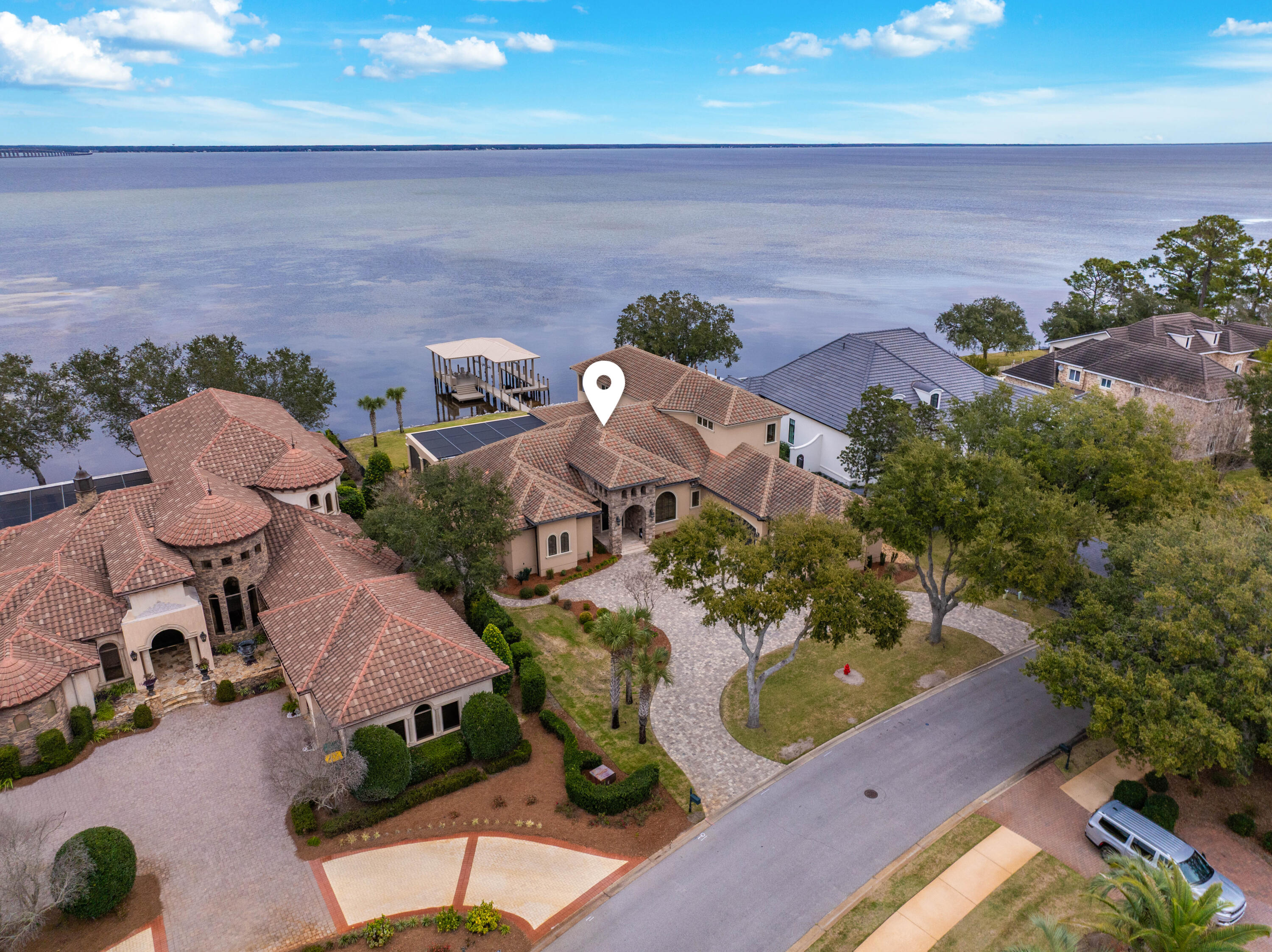 REGATTA BAY - Residential