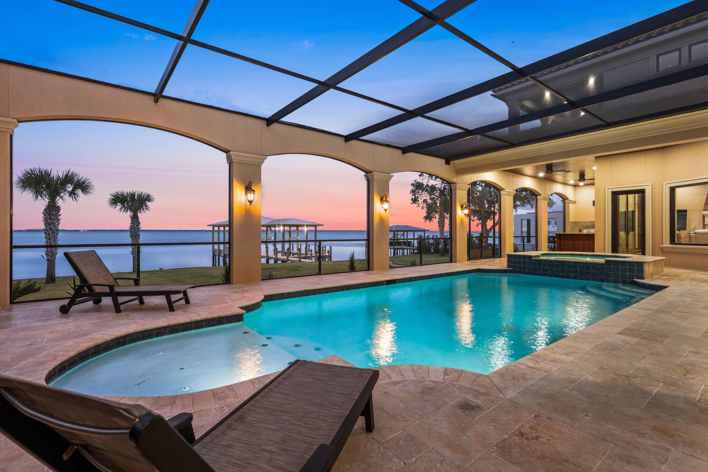 REGATTA BAY - Residential