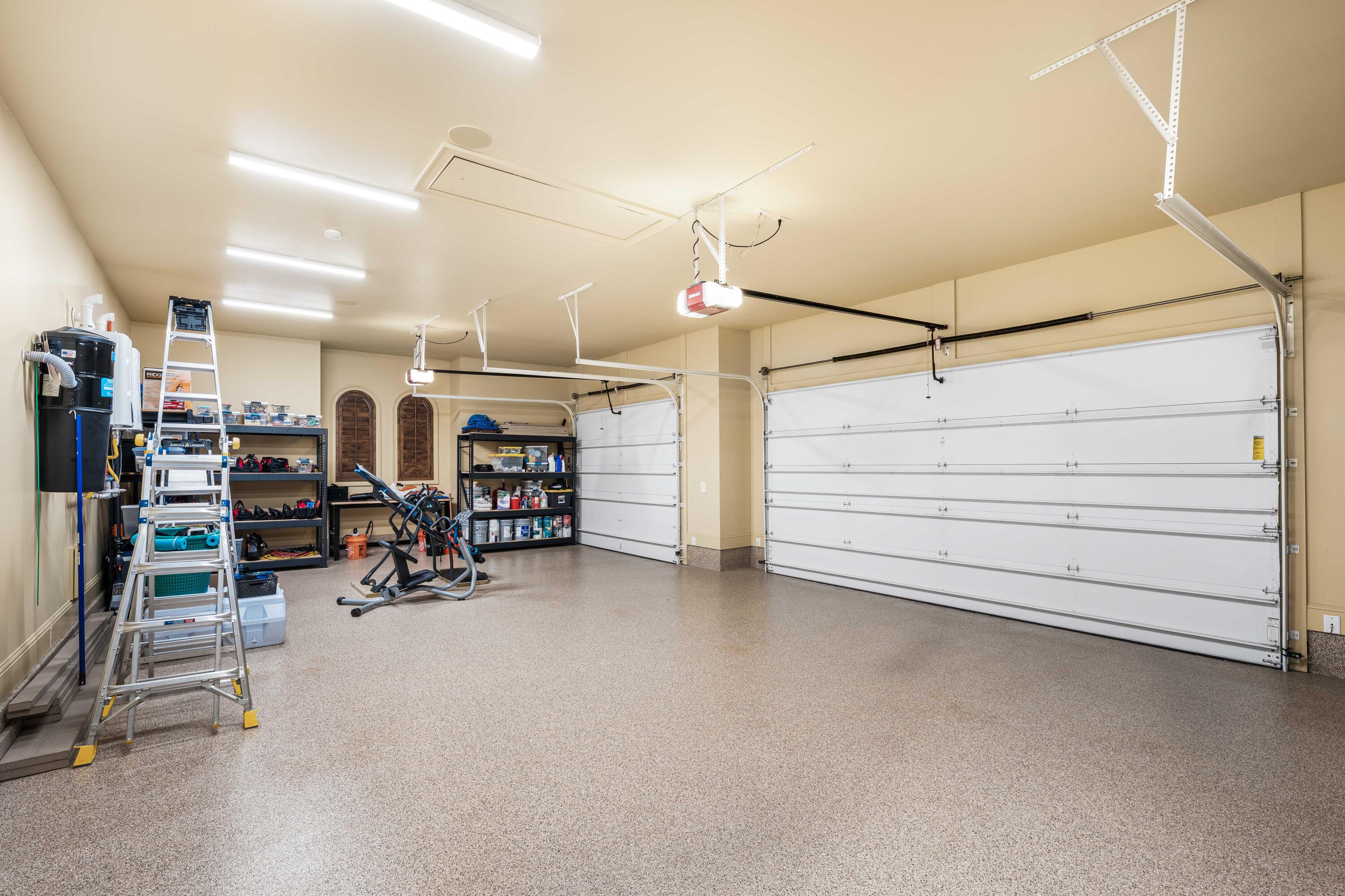 REGATTA BAY - Residential