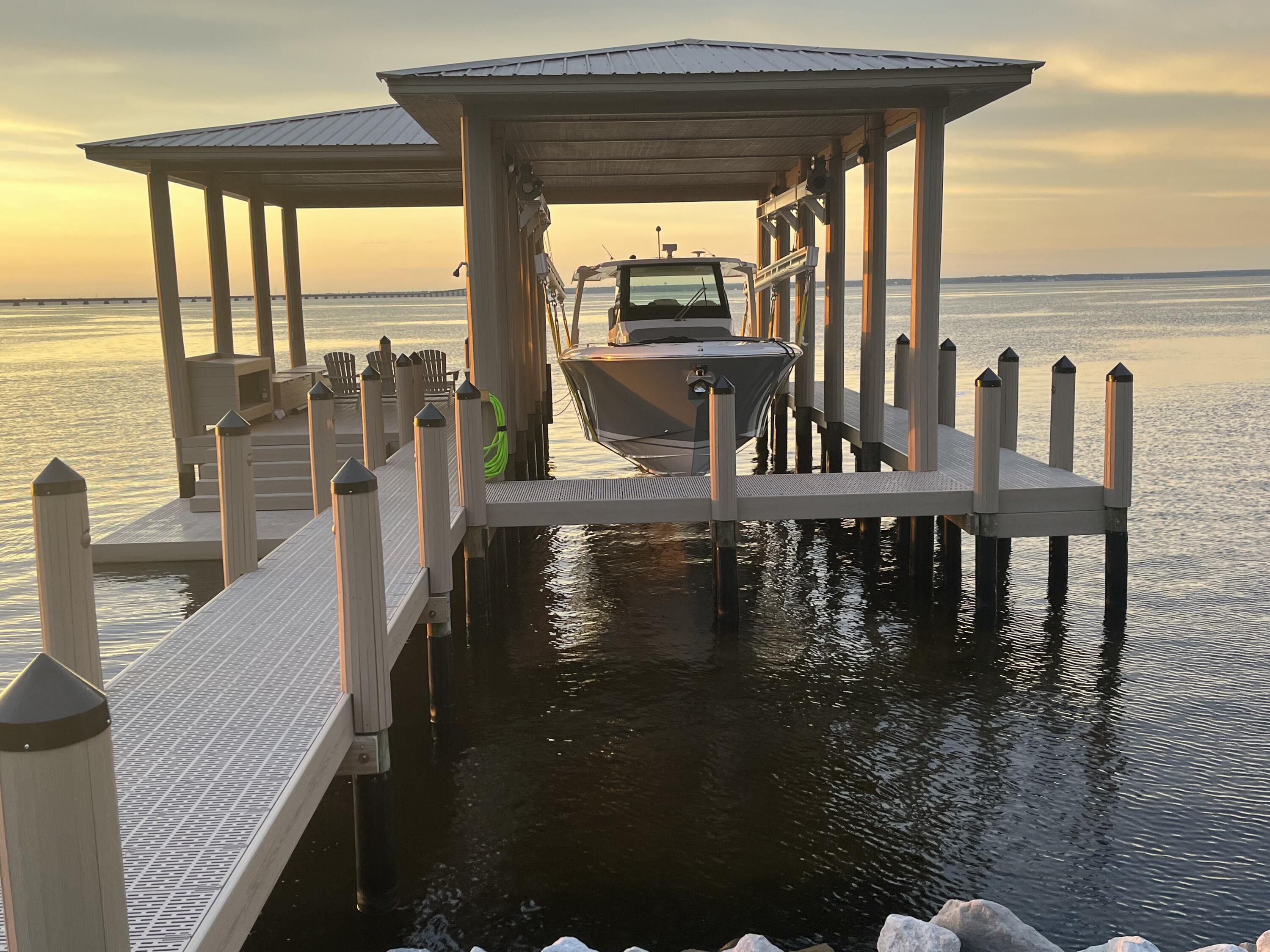 REGATTA BAY - Residential