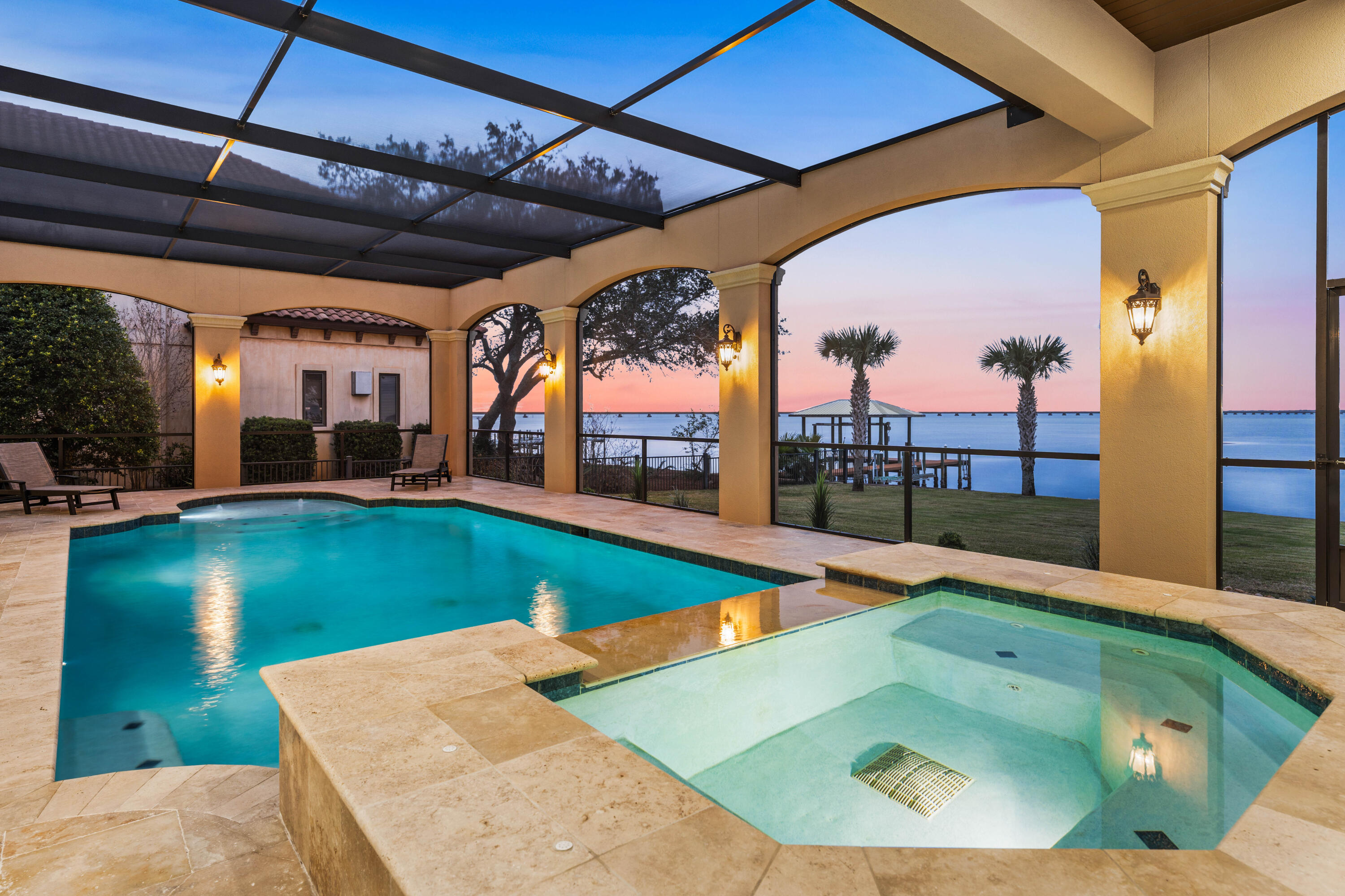 REGATTA BAY - Residential