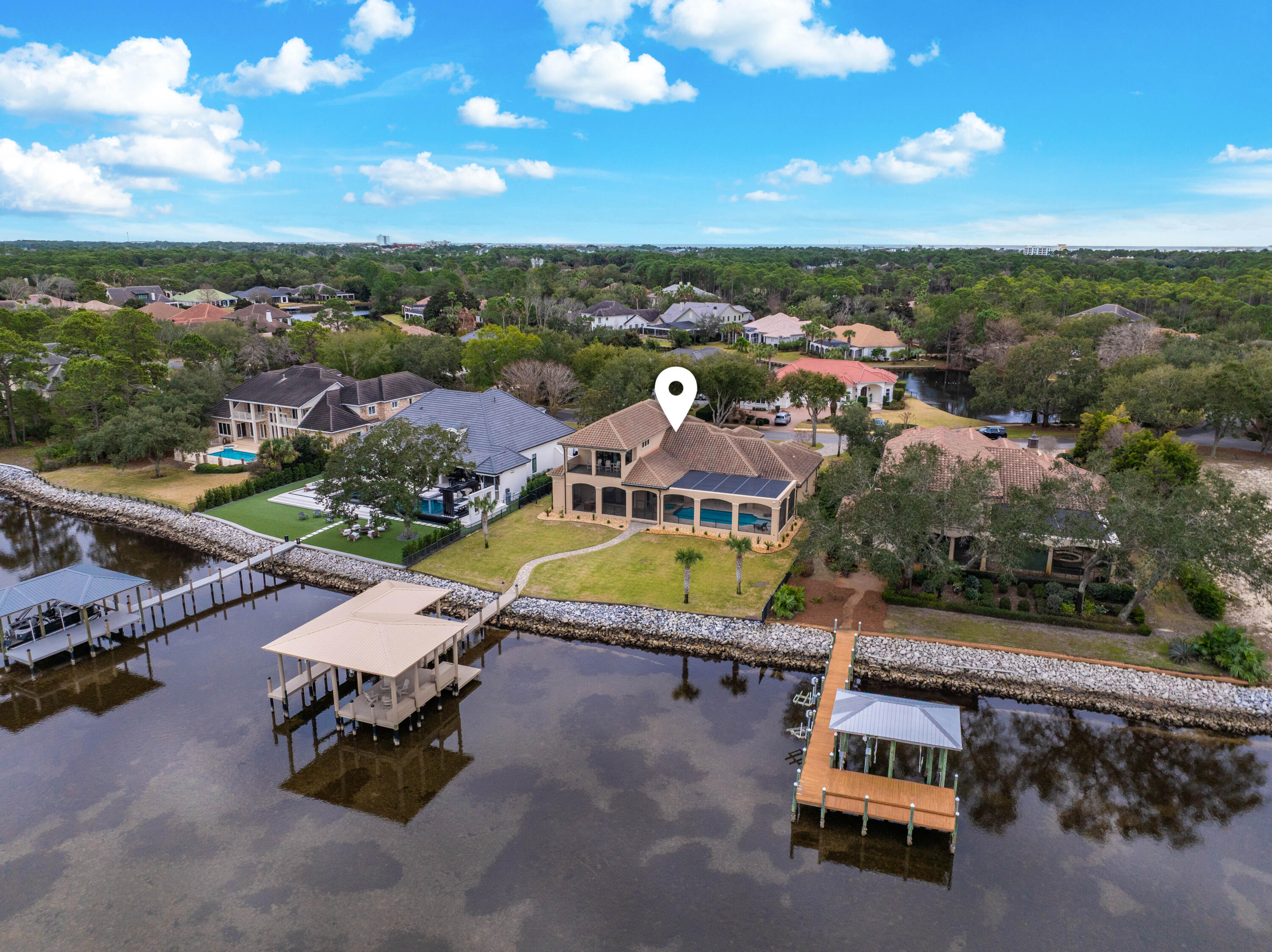 REGATTA BAY - Residential