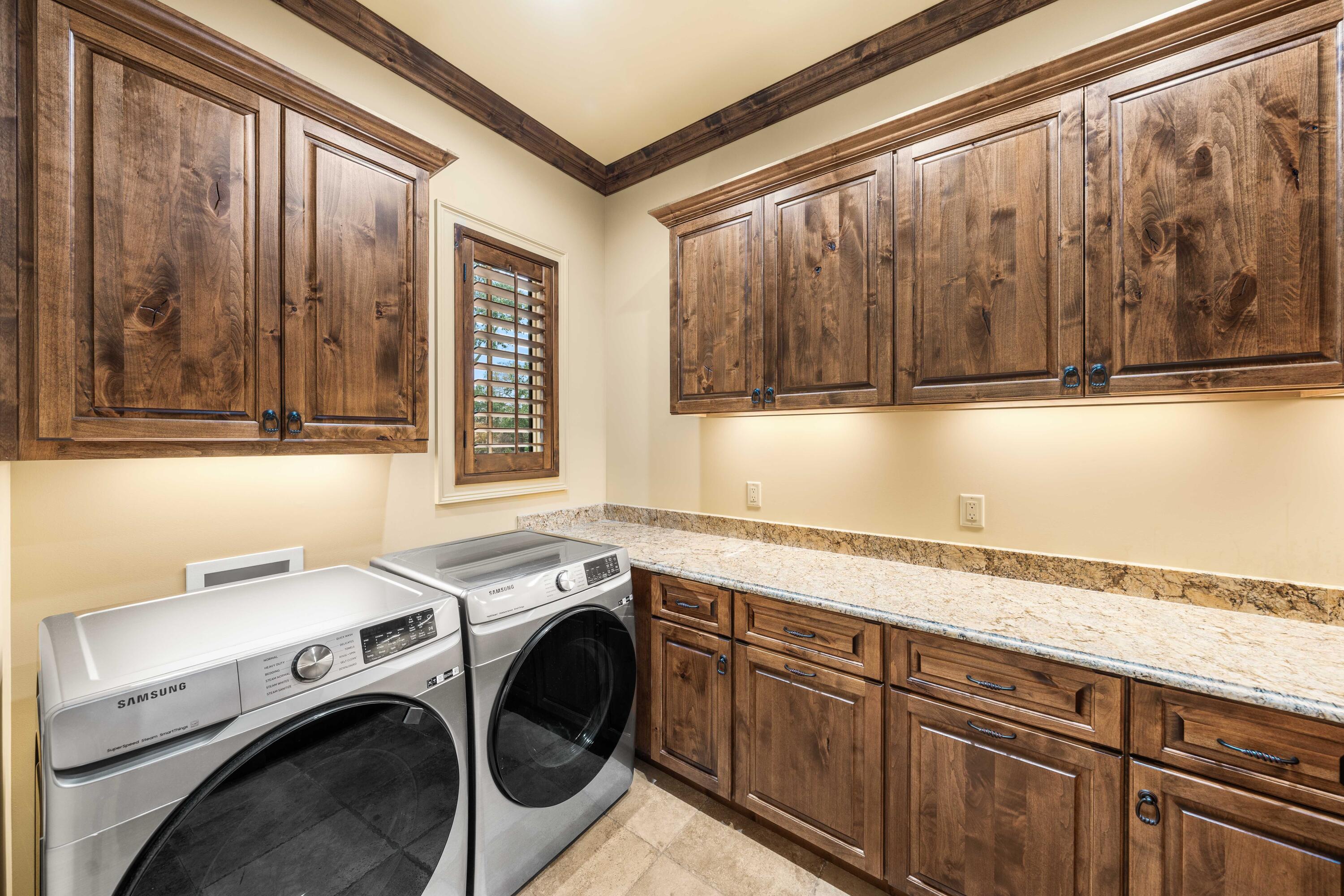 REGATTA BAY - Residential