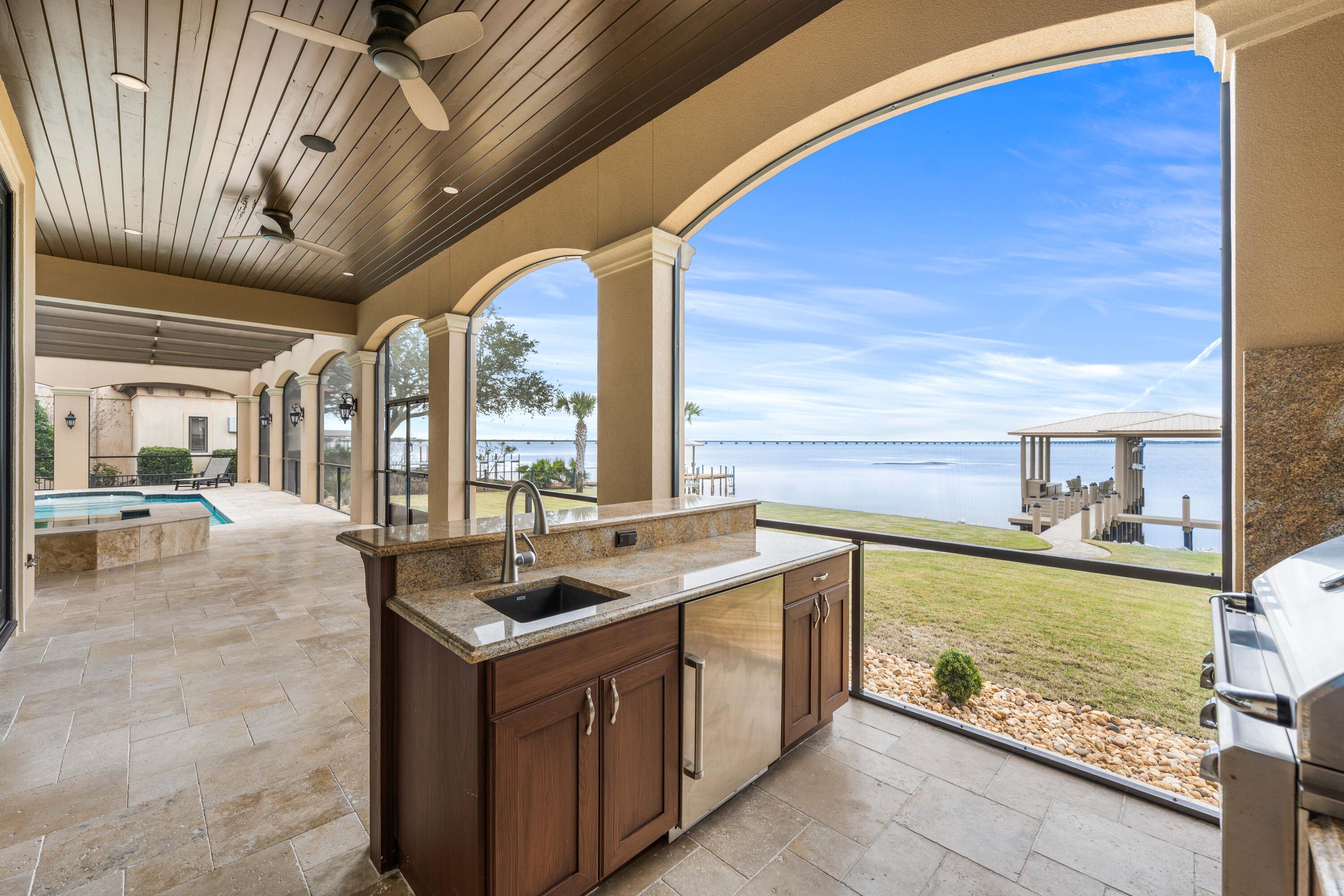 REGATTA BAY - Residential