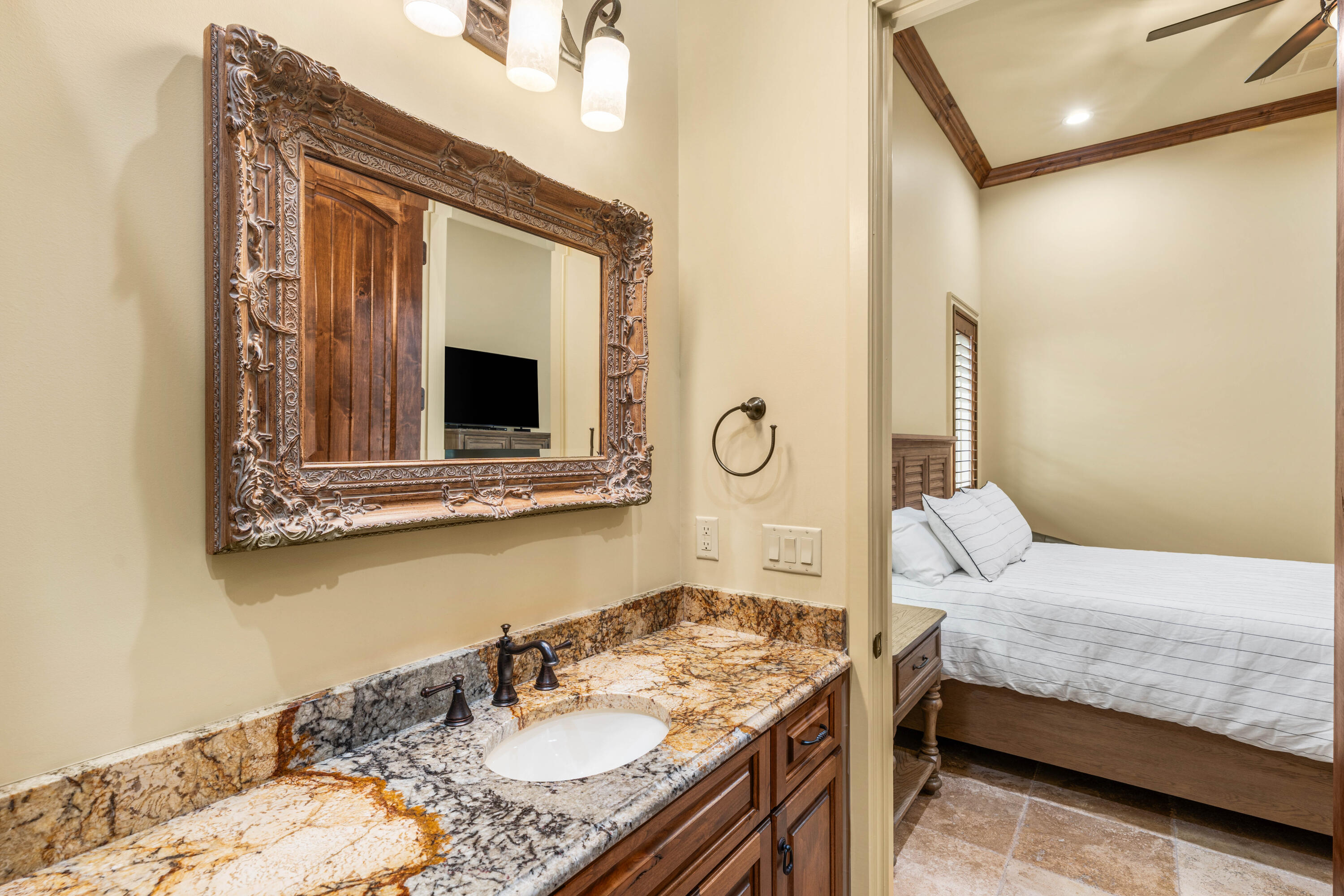 REGATTA BAY - Residential