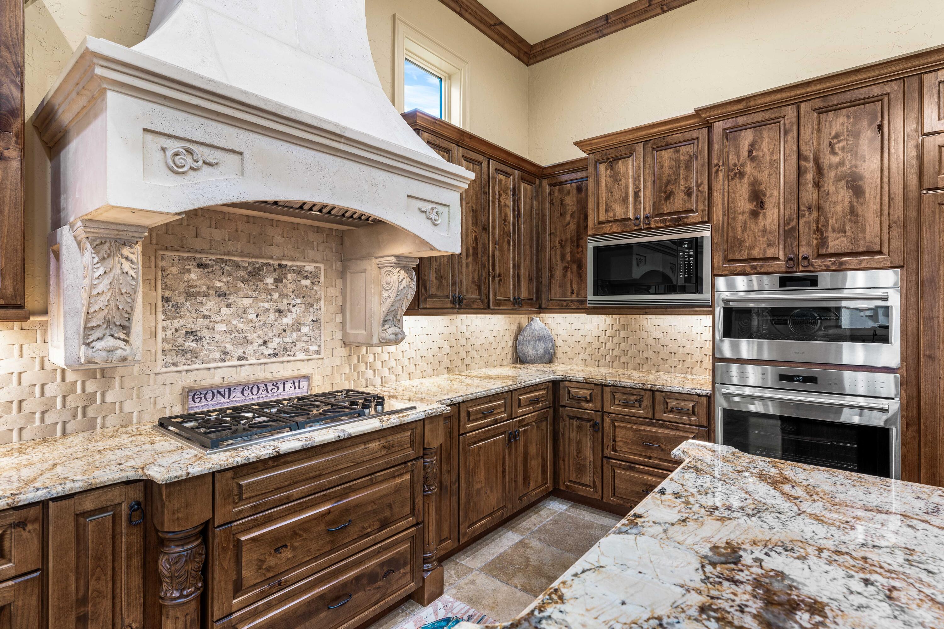 REGATTA BAY - Residential