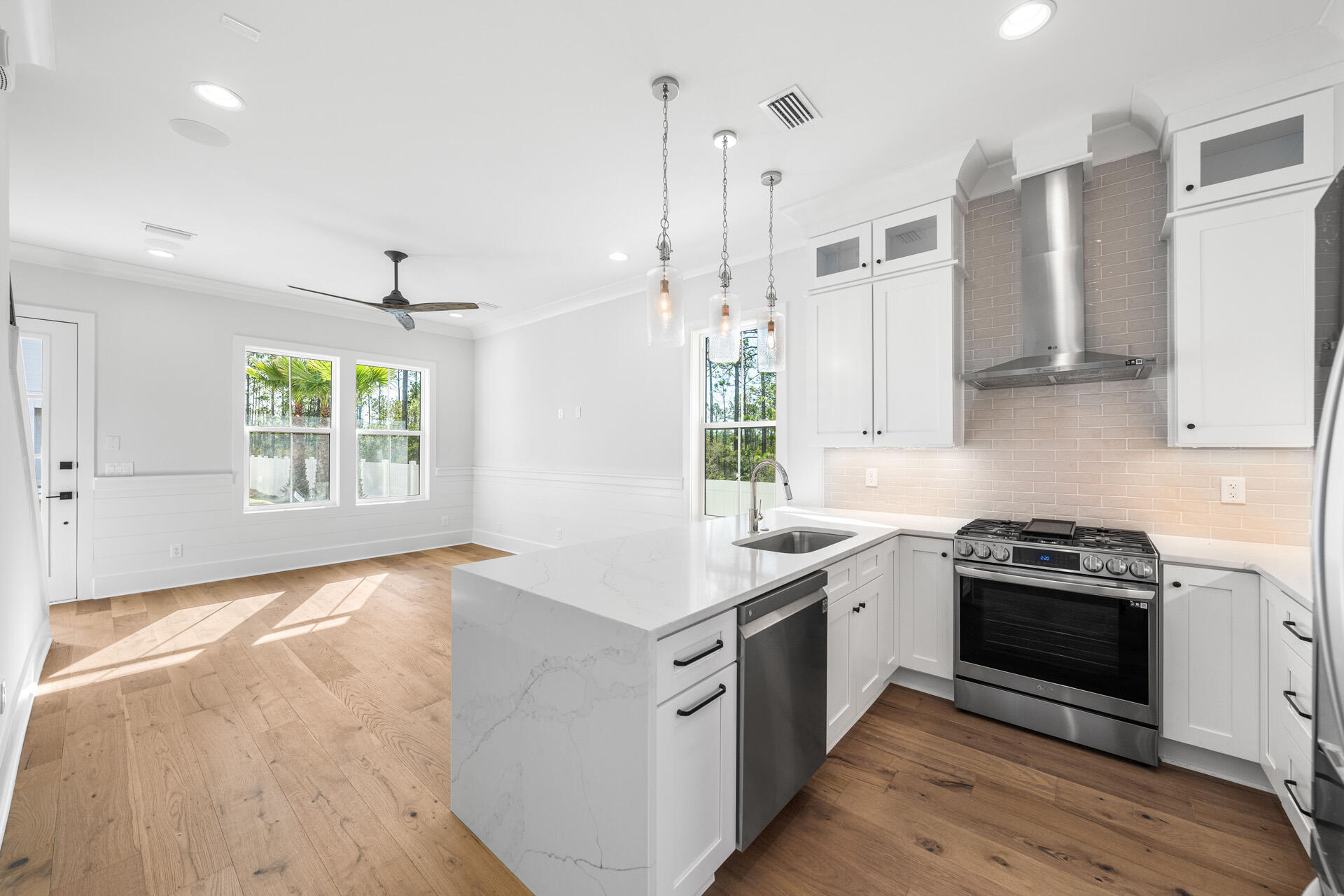 Century 393 - Residential