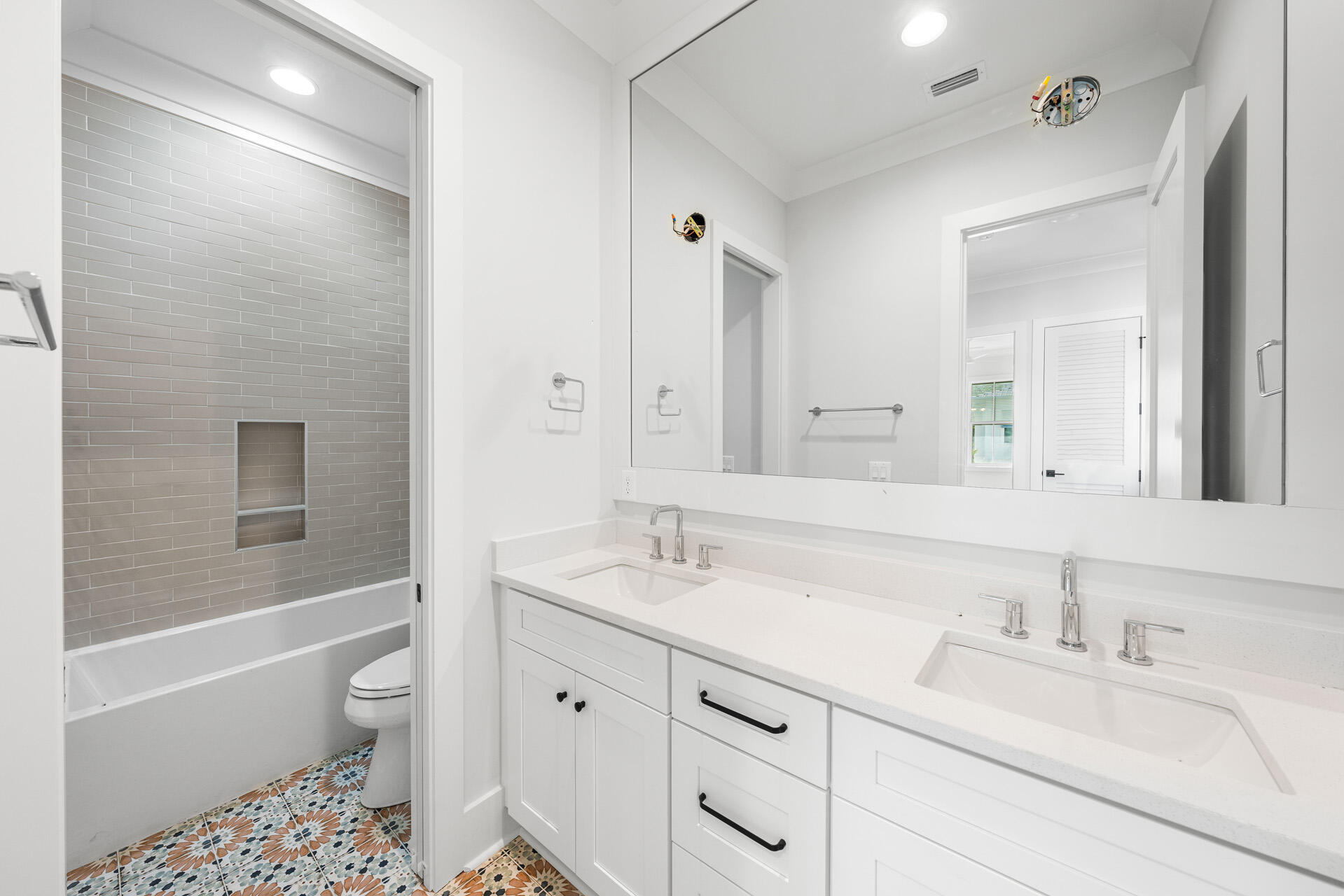 Century 393 - Residential