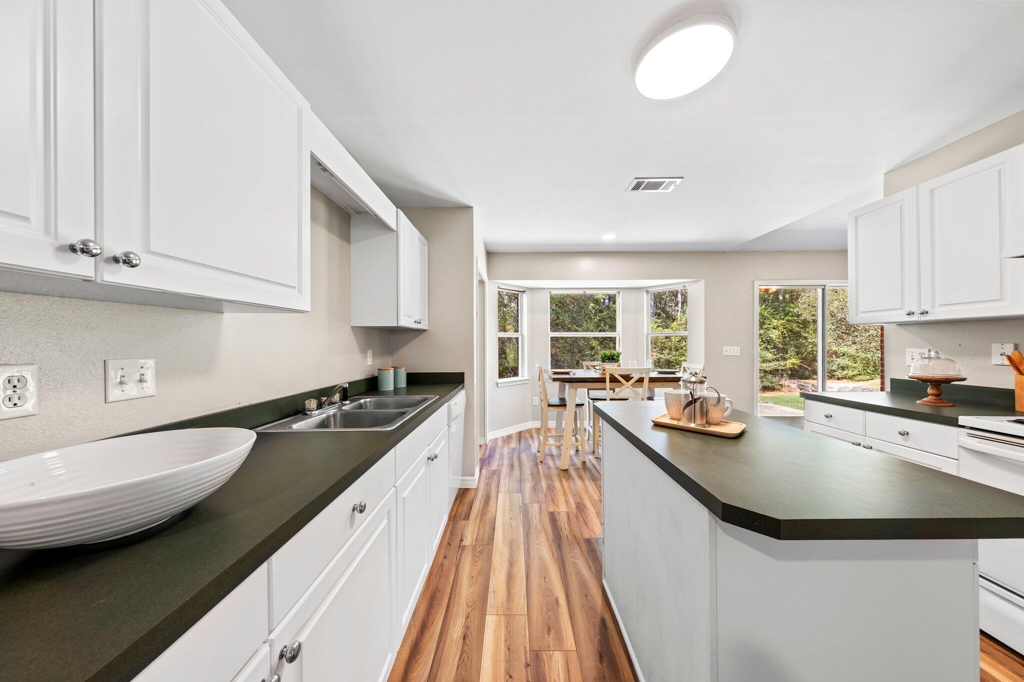 WESTVIEW ESTATES - Residential