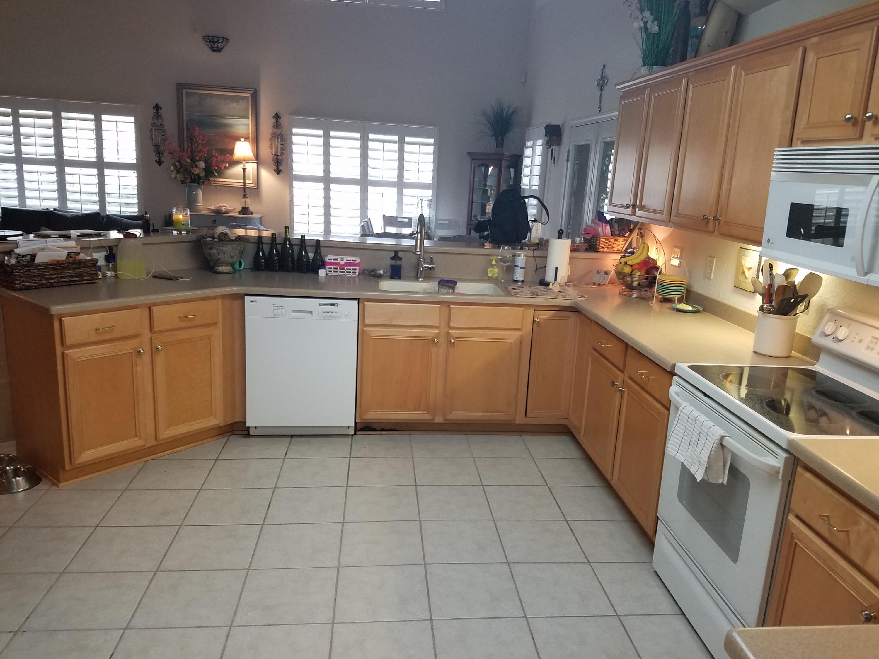 Emerald Lakes - Residential