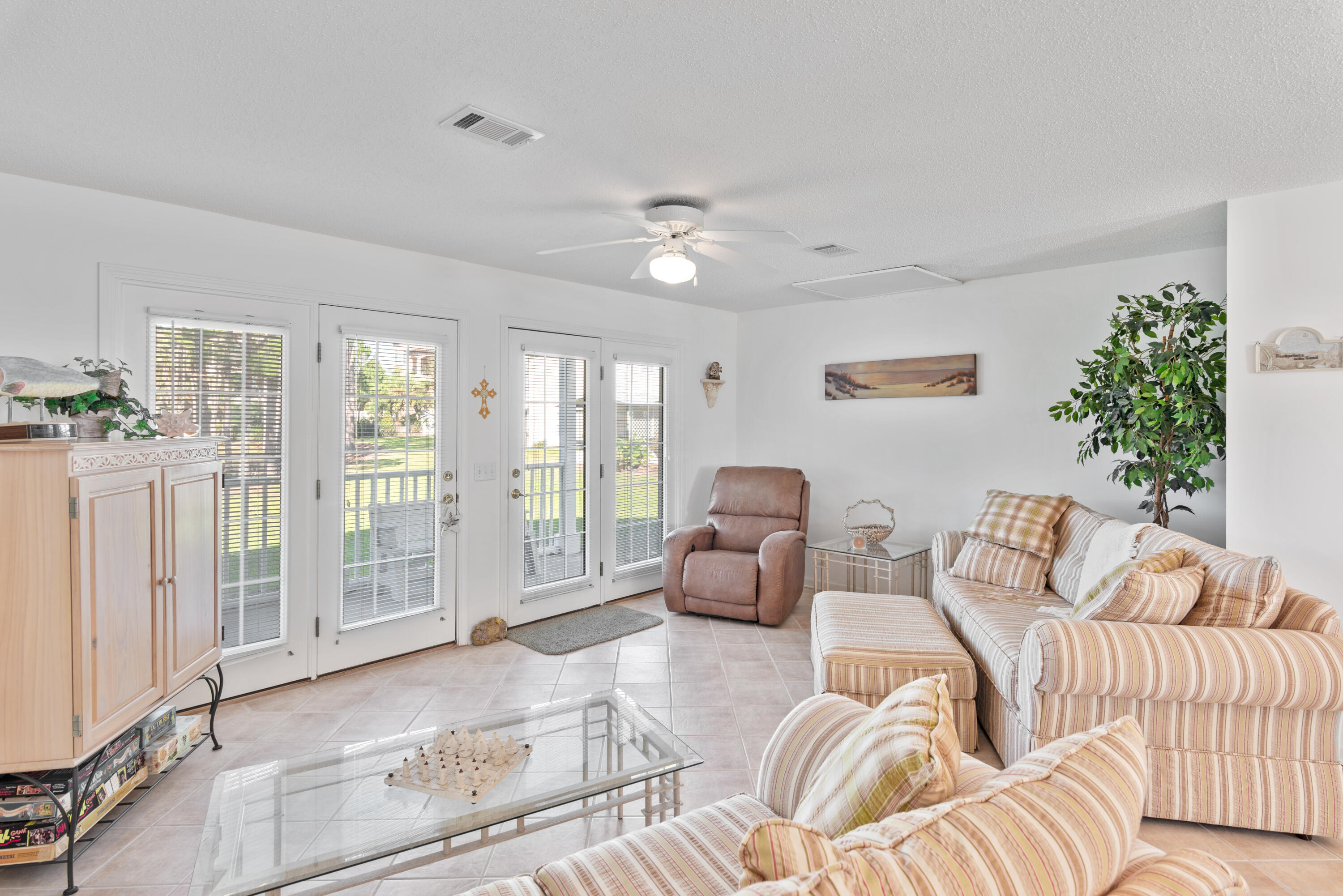 SUMMERLAKE T/H - Residential