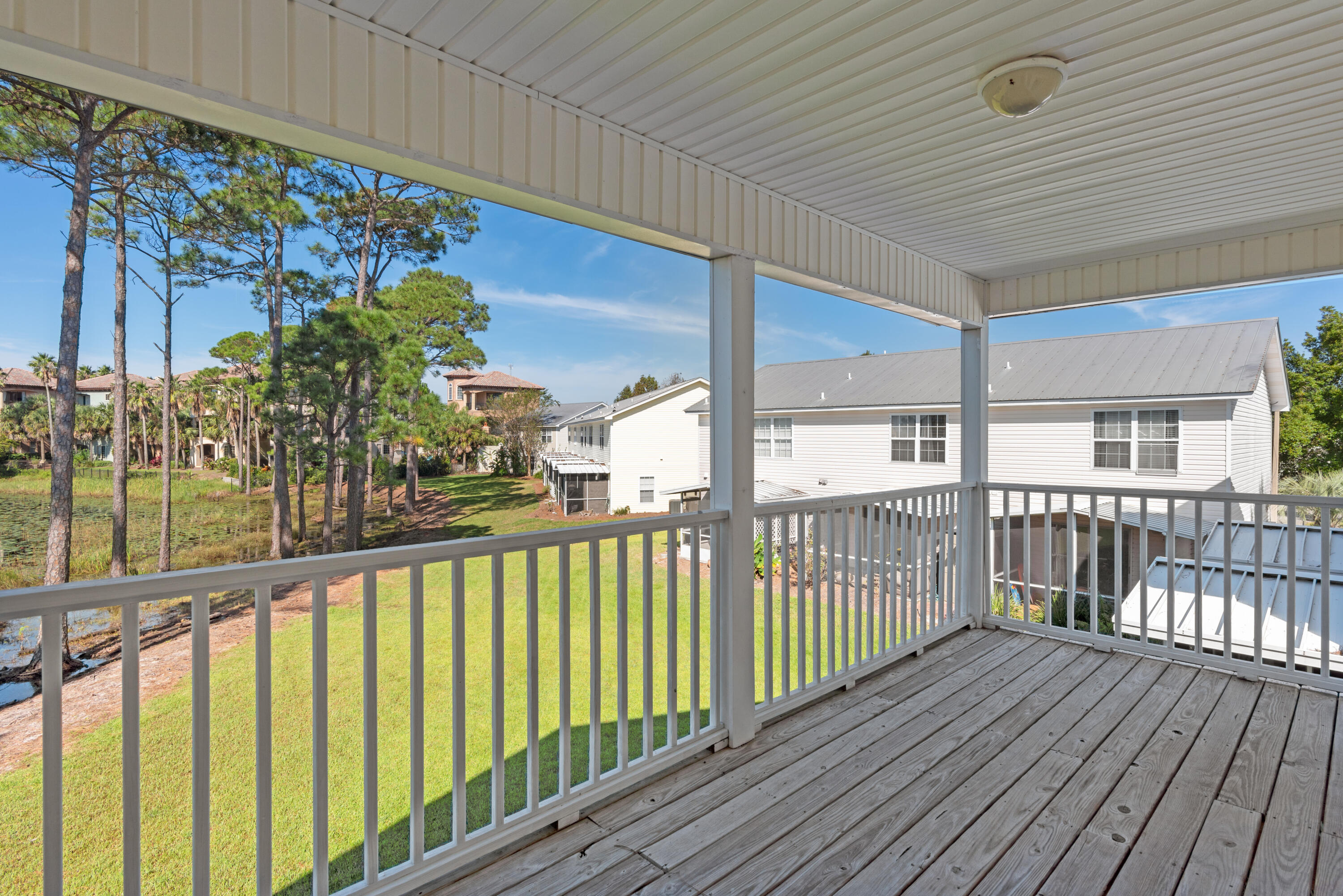 SUMMERLAKE T/H - Residential