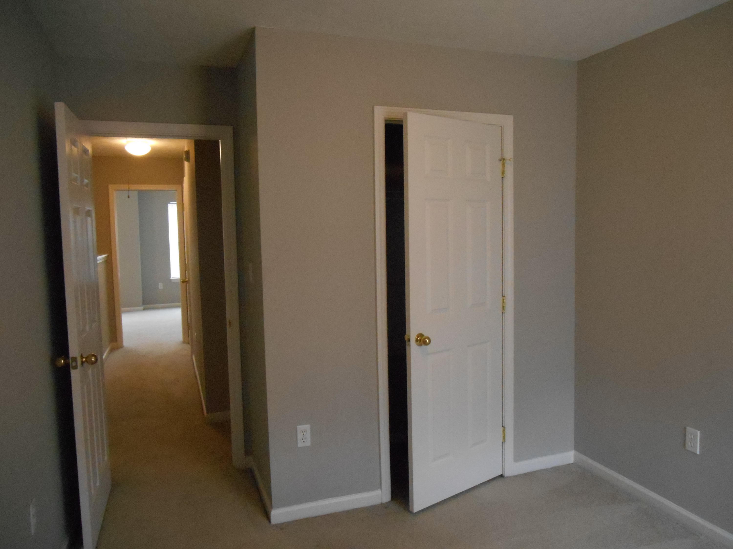 ROLLING PINES - Residential Lease