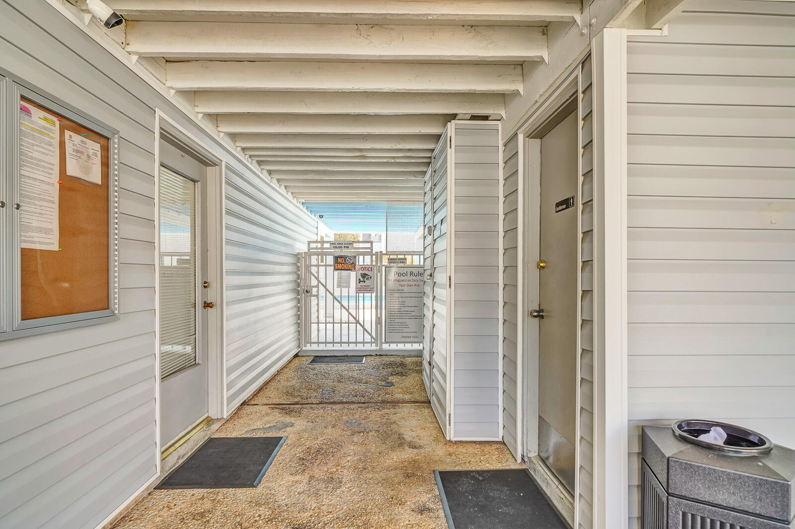 FINISTERRA CONDO - Residential