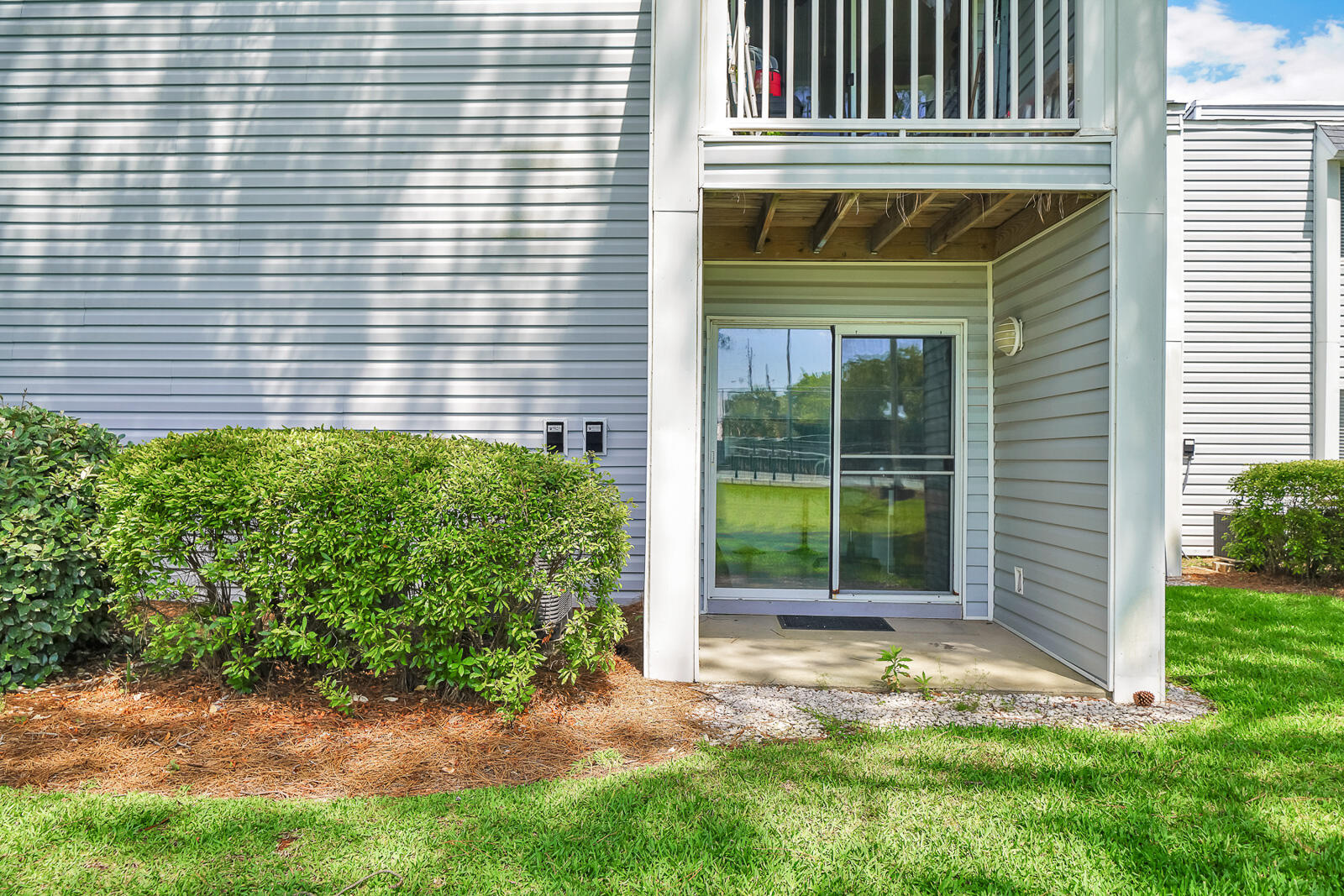 FINISTERRA CONDO - Residential