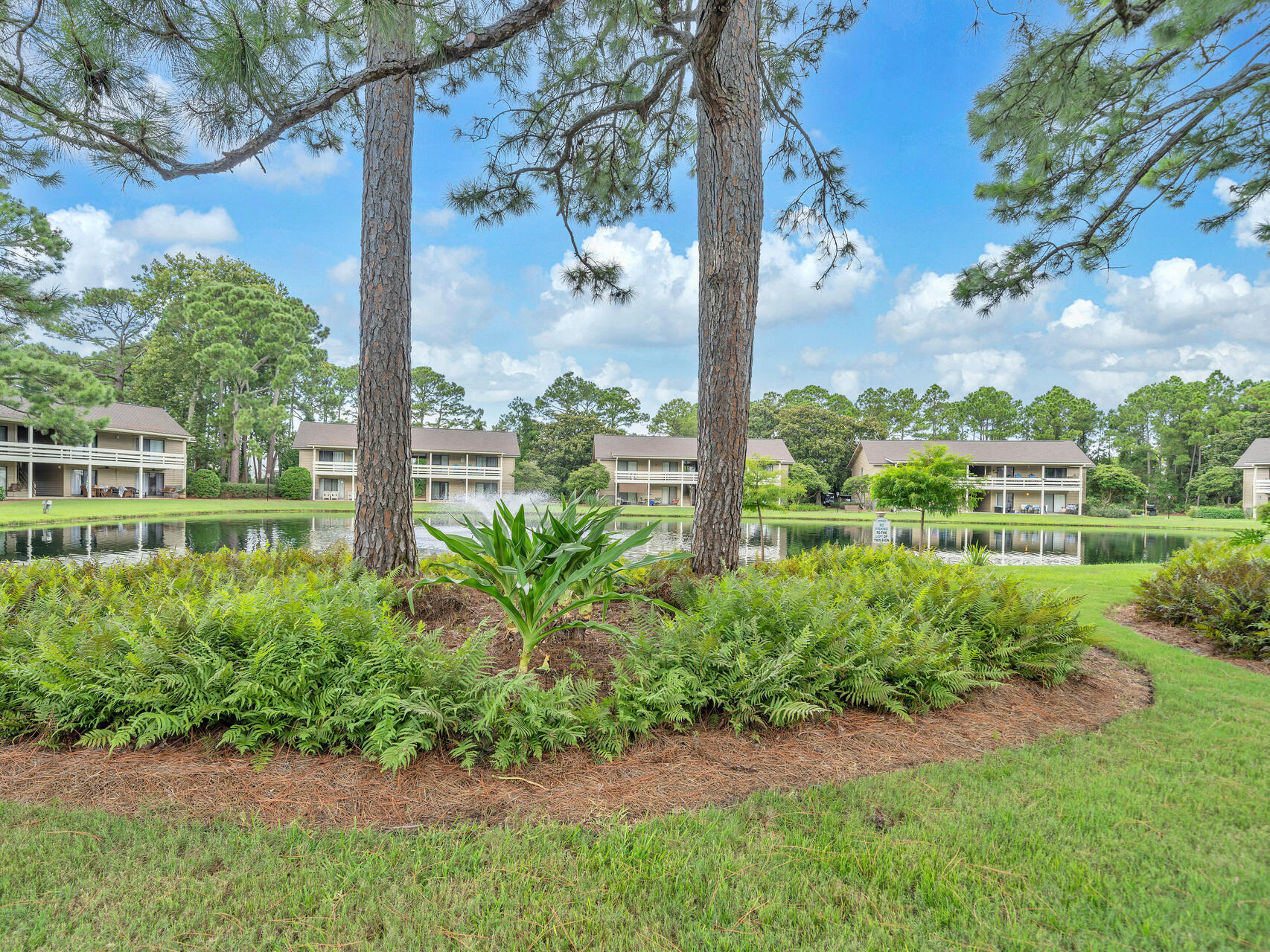 SEASCAPE CONDO GARDEN VILLA - Residential