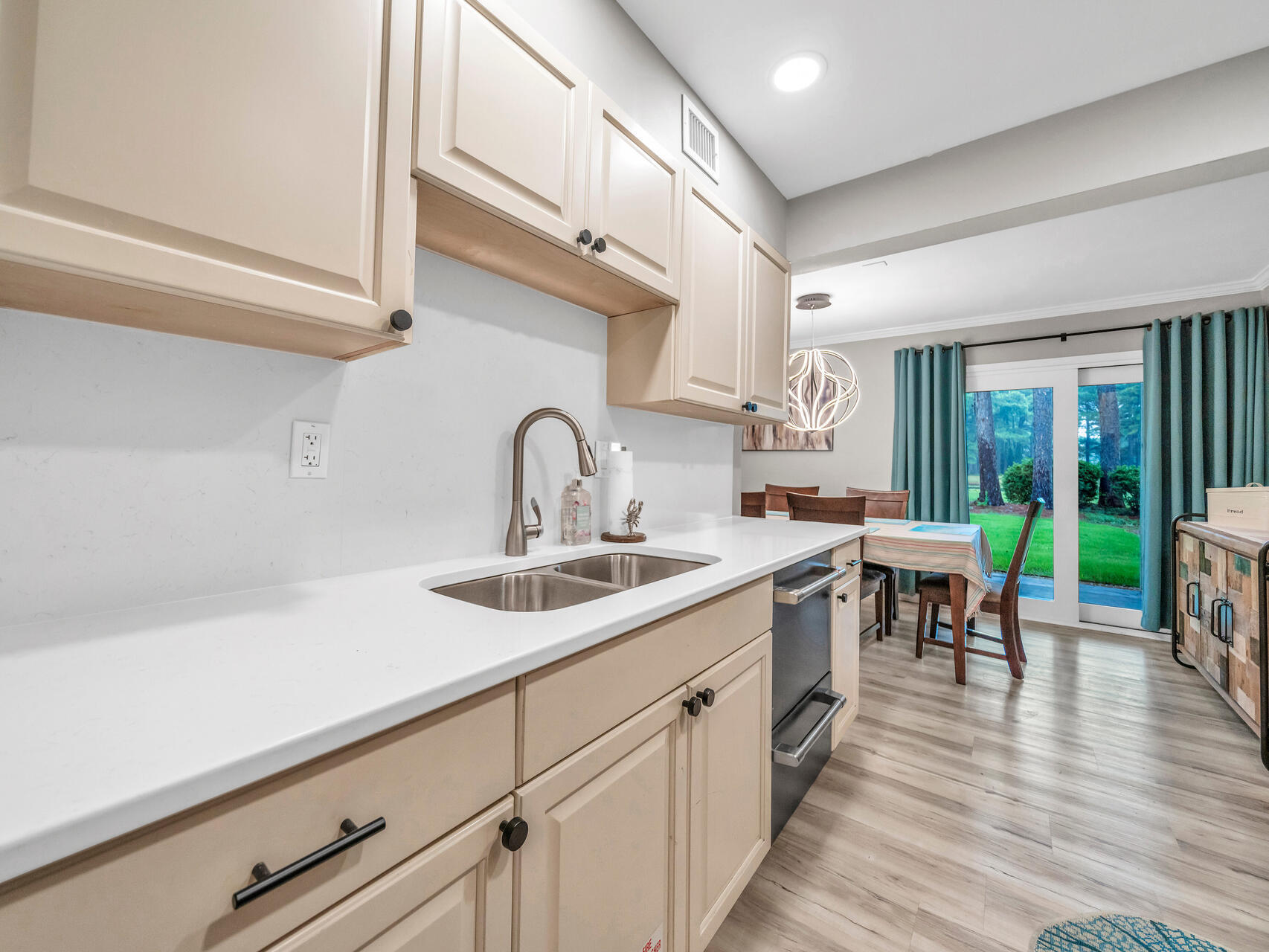 SEASCAPE CONDO GARDEN VILLA - Residential