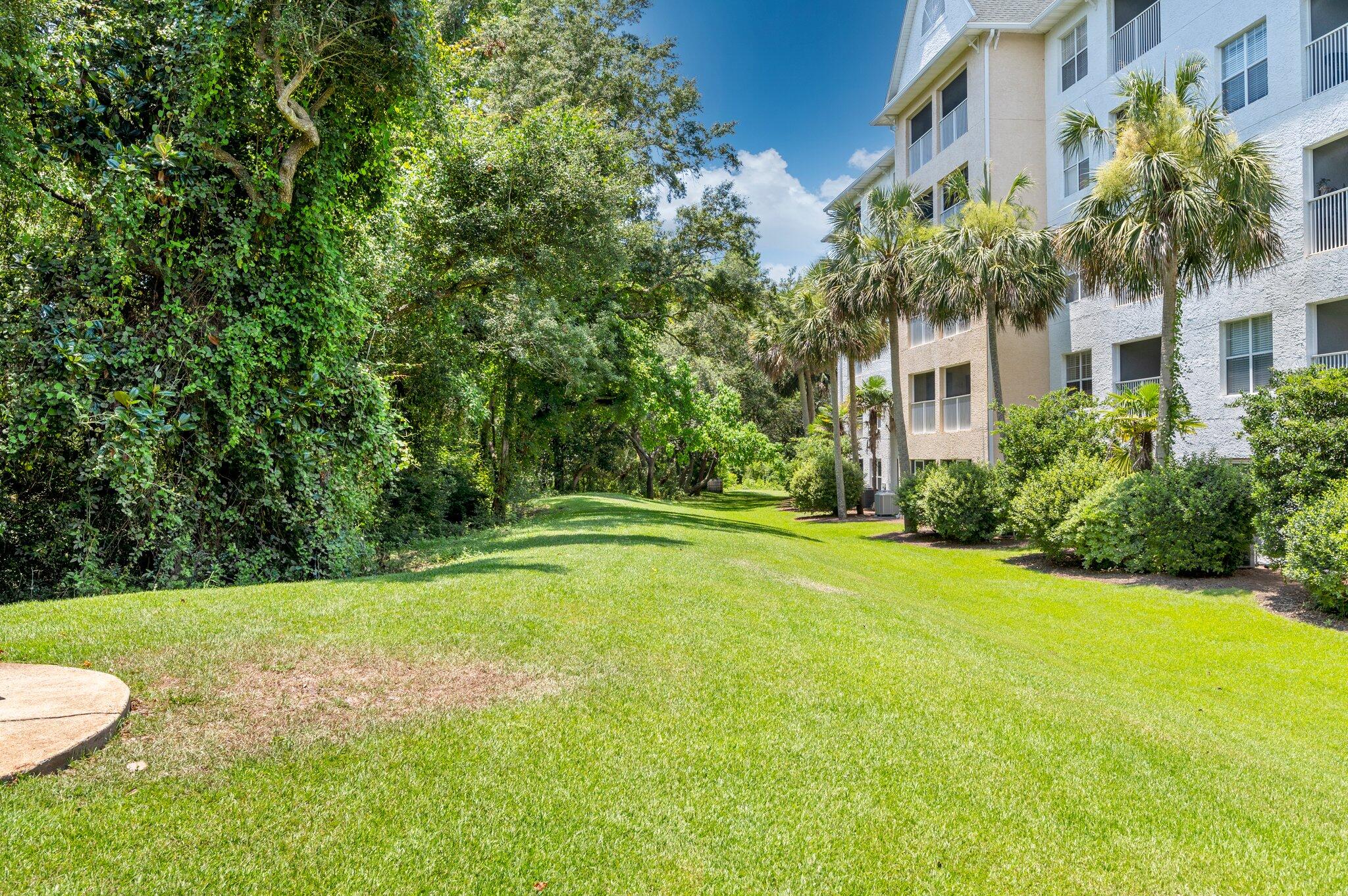 FLORIDA CLUB - Residential Lease
